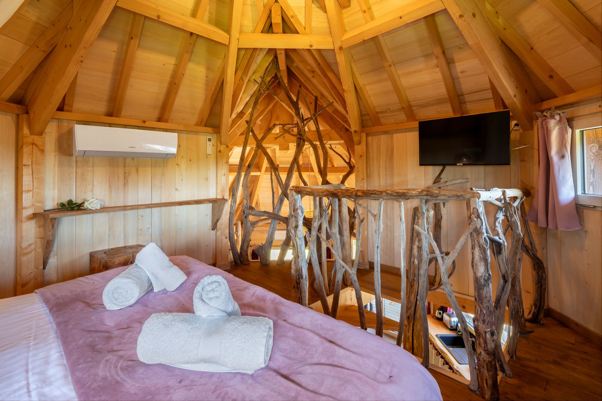 Cabane Spa Mayreau : une expérience unique en Aquitaine à Carsac-Aillac — vue depuis la terrasse