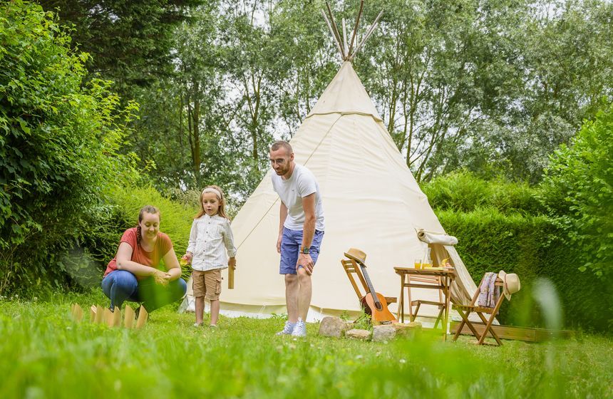 Tipi Navajo — Séjour insolite avec spa à Pas-de-Calais