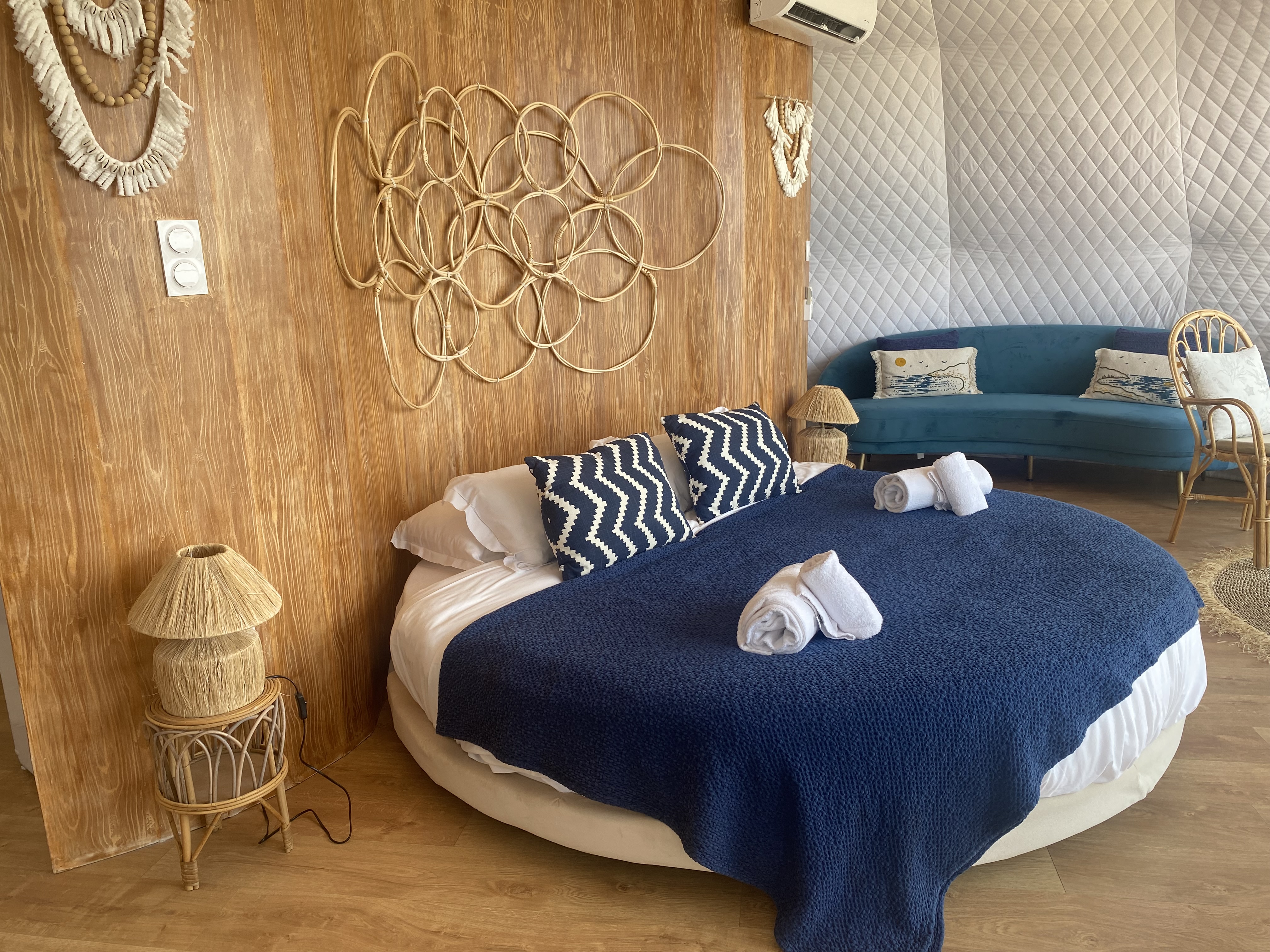 Mare — Dôme avec vue mer à Corse-du-Sud à Porto-Vecchio — espace de vie