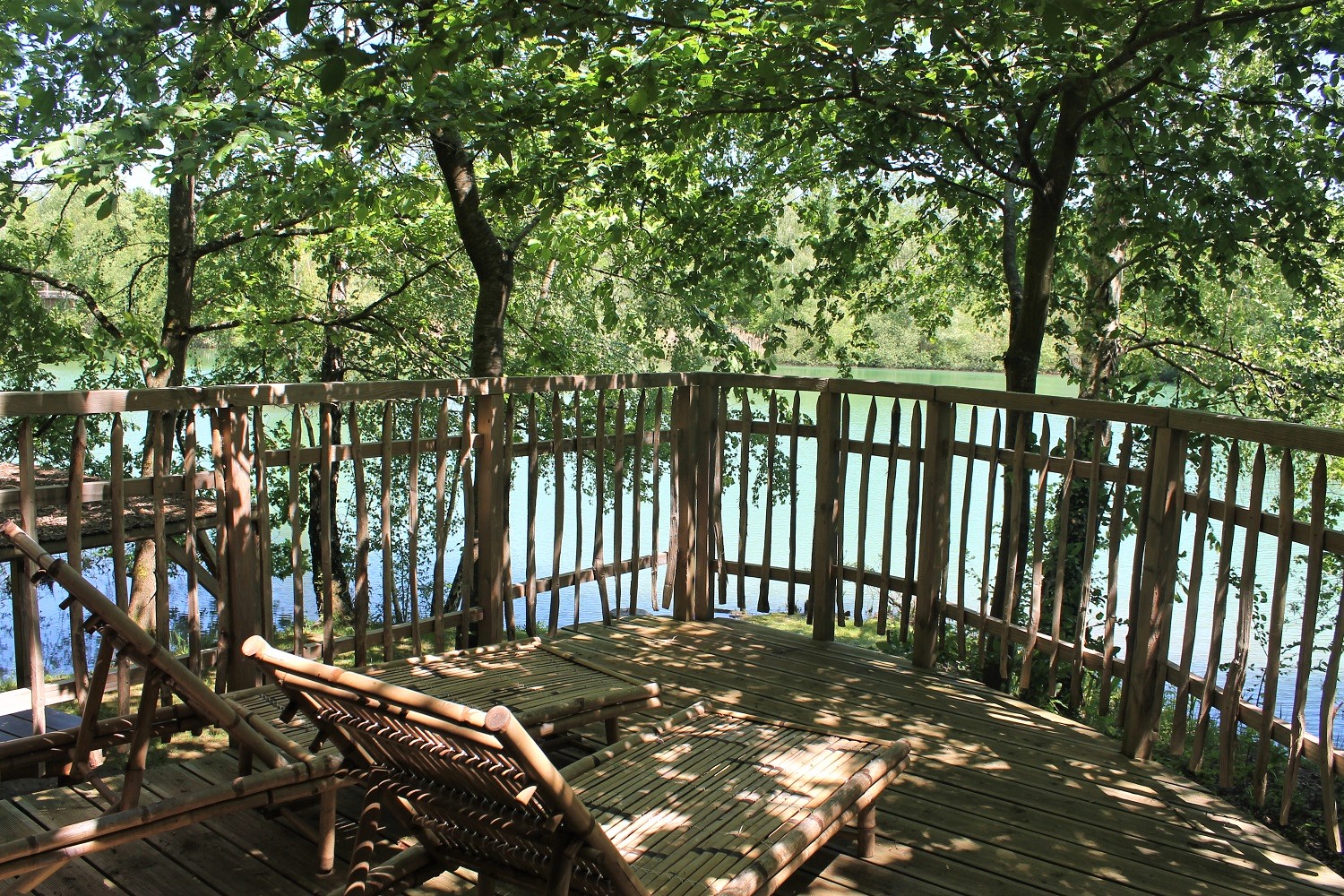 Photo 8/9 — Cabane « Cabane au fil de l'eau : une expérience unique en Picardie » à St-Léger-Aux-Bois Oise