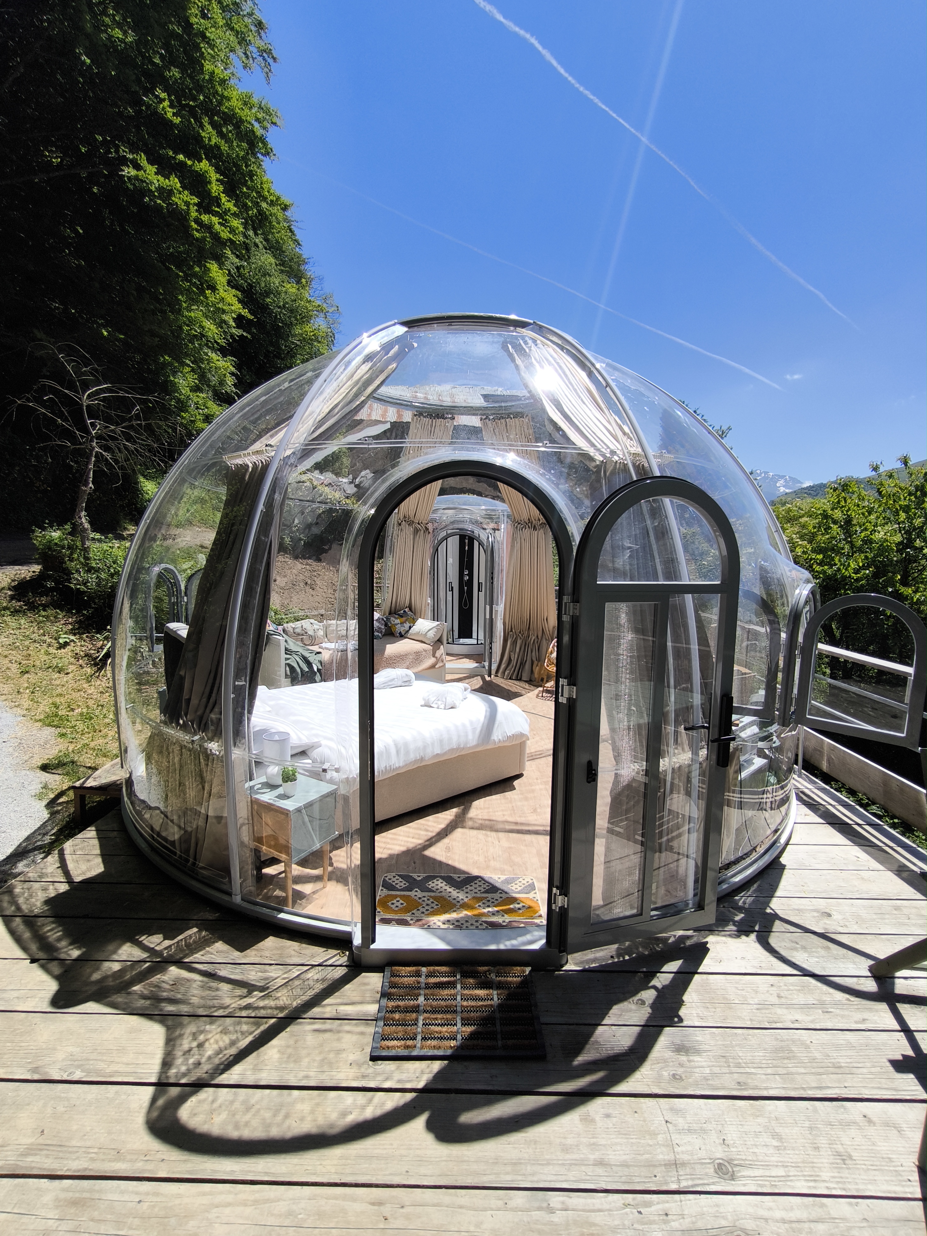 La Big'Bulle Transparente : une expérience immersive sous les étoiles à Gerde — vue intérieure