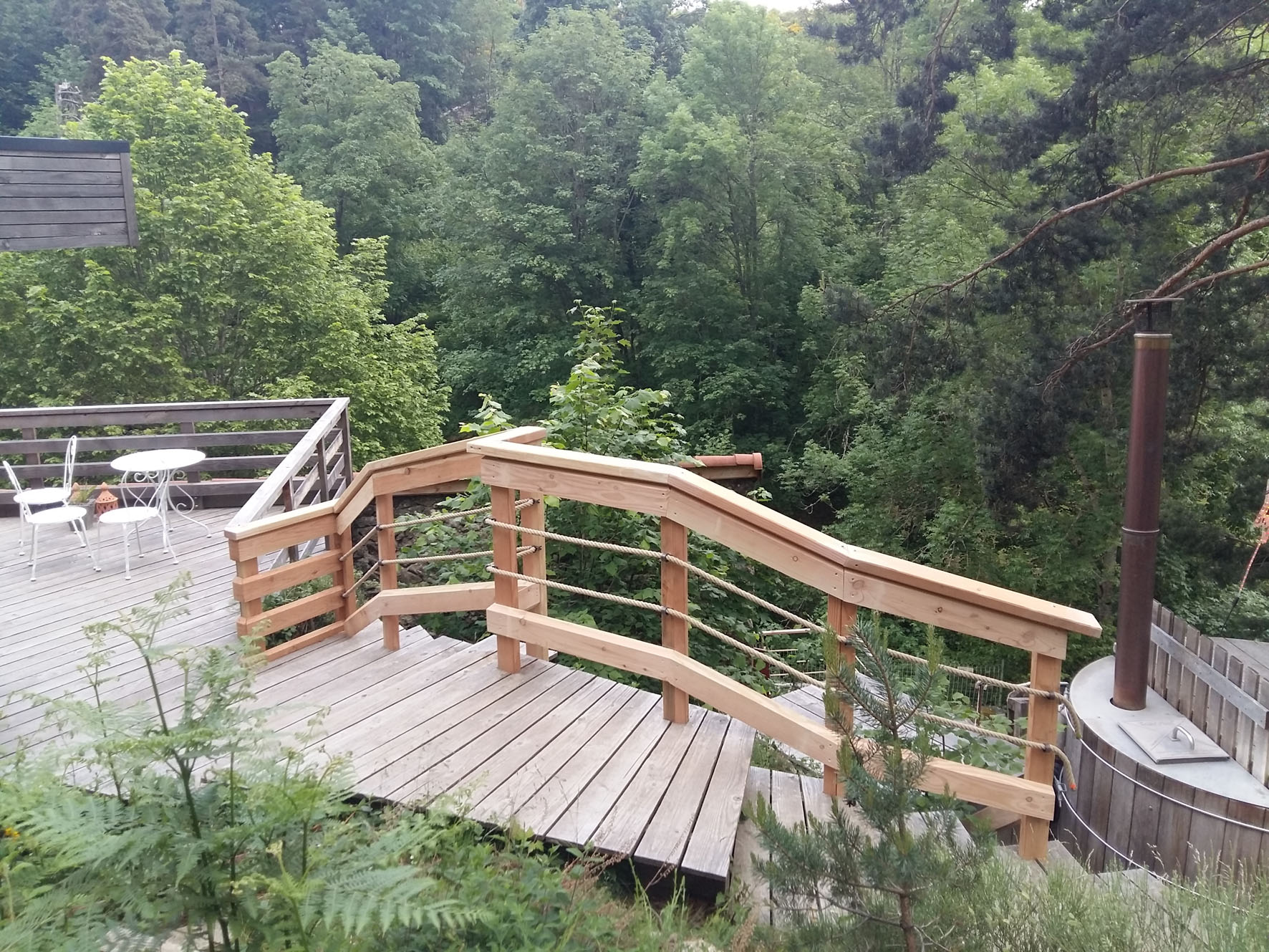 Le Chalet GAIA — Cabane avec spa à La Roche aux Fées (Haute-Loire) à Lapte — chambre