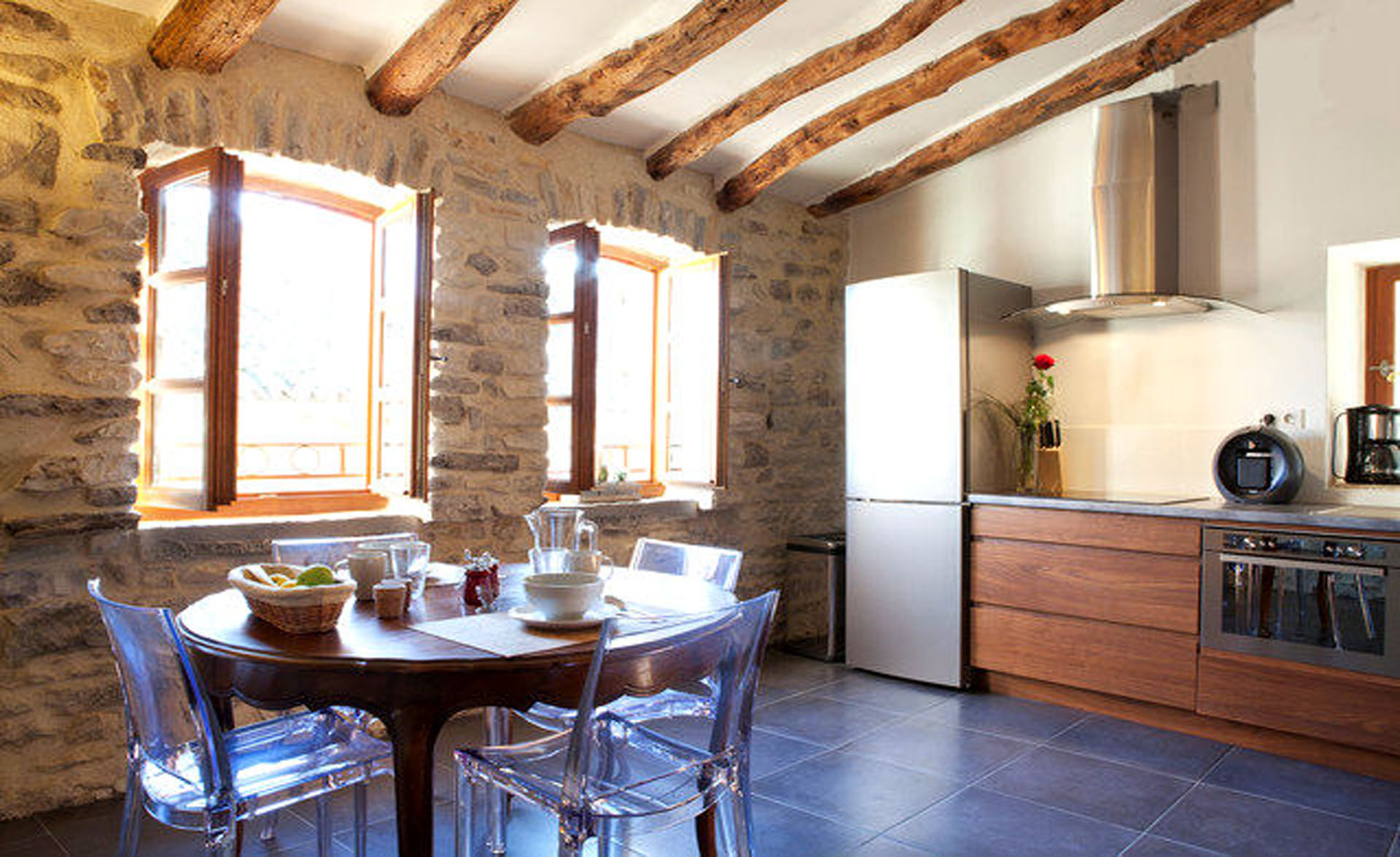 Un pavillon Mathéo & Spa pour une escapade sensorielle en Languedoc-Roussillon à Carnas — vue depuis la terrasse
