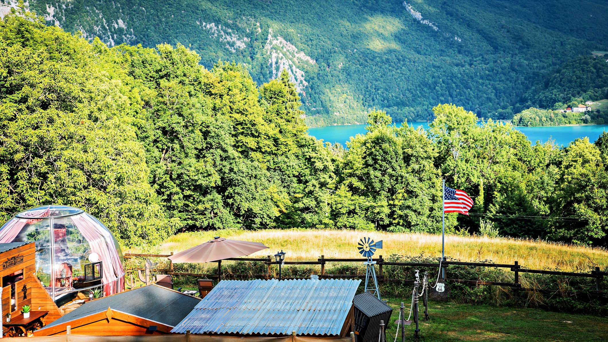 Bulle Texas – Luxe & SPA – Vue Lac Aiguebelette