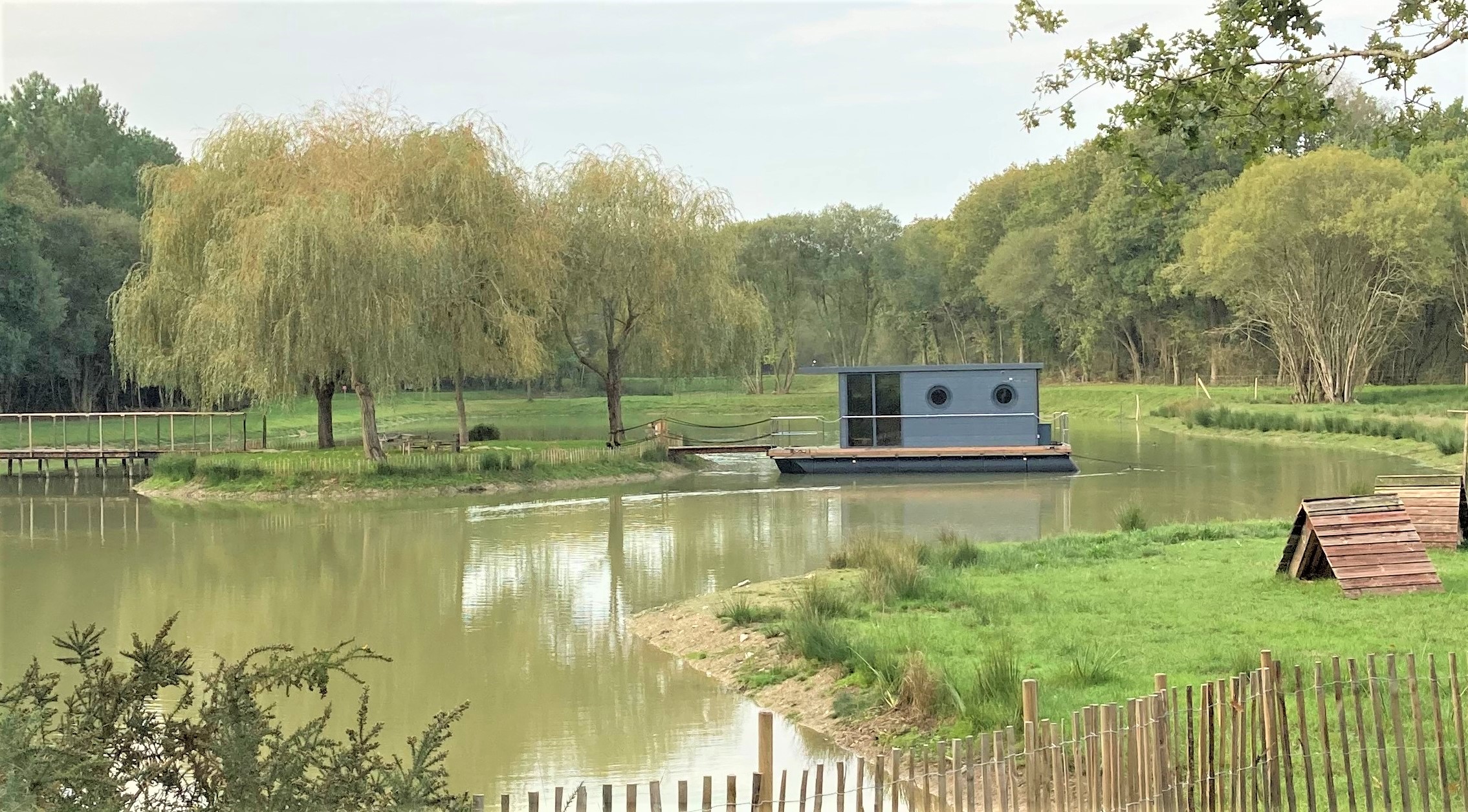 Une cabane sur l'eau : l'évasion éco-responsable en Bretagne — Cabane à Sarzeau
