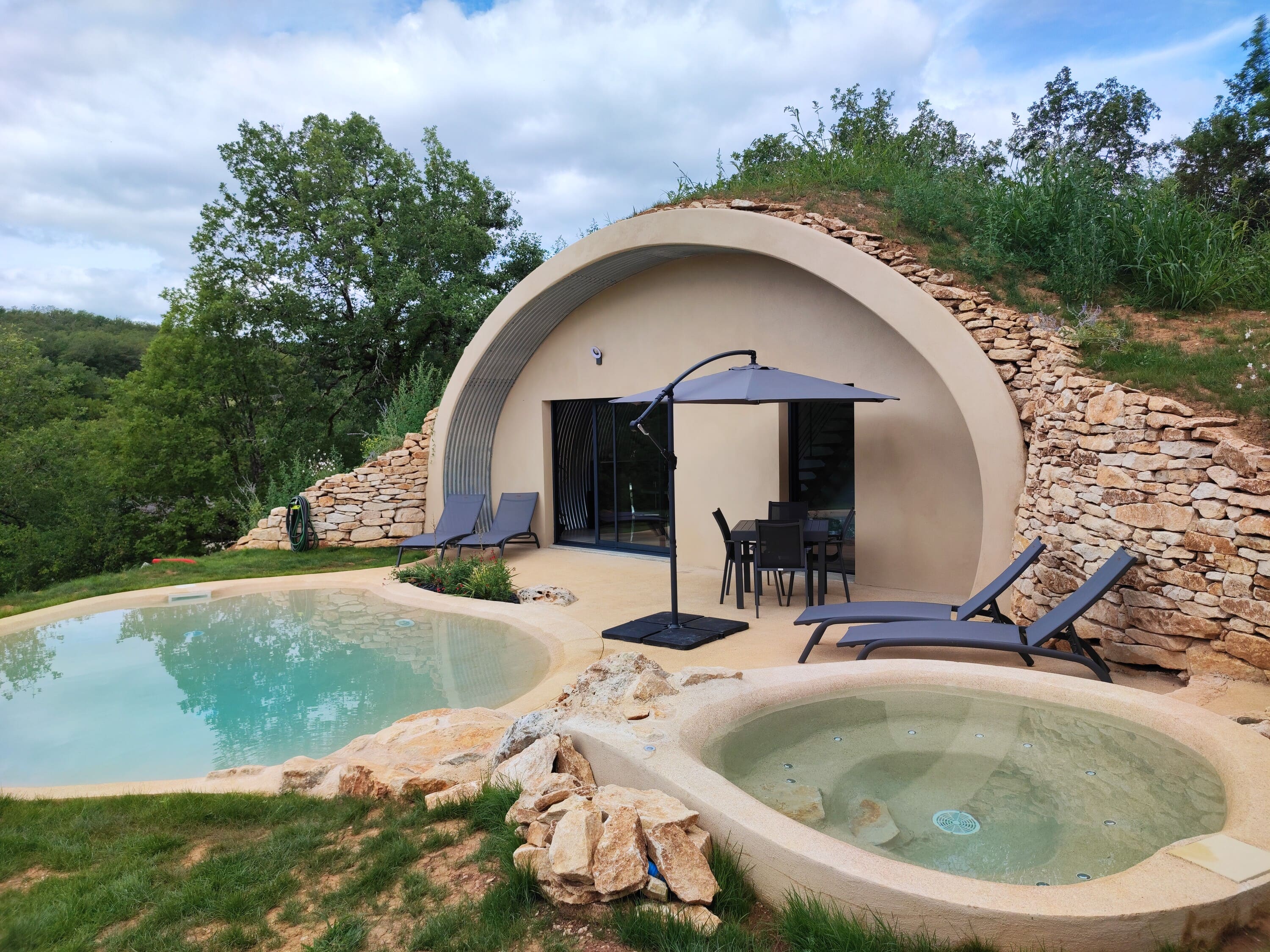V.I.P Refuge - Lagon & Spa : une expérience inclassable à Le Vignon-En-Quercy — vue intérieure