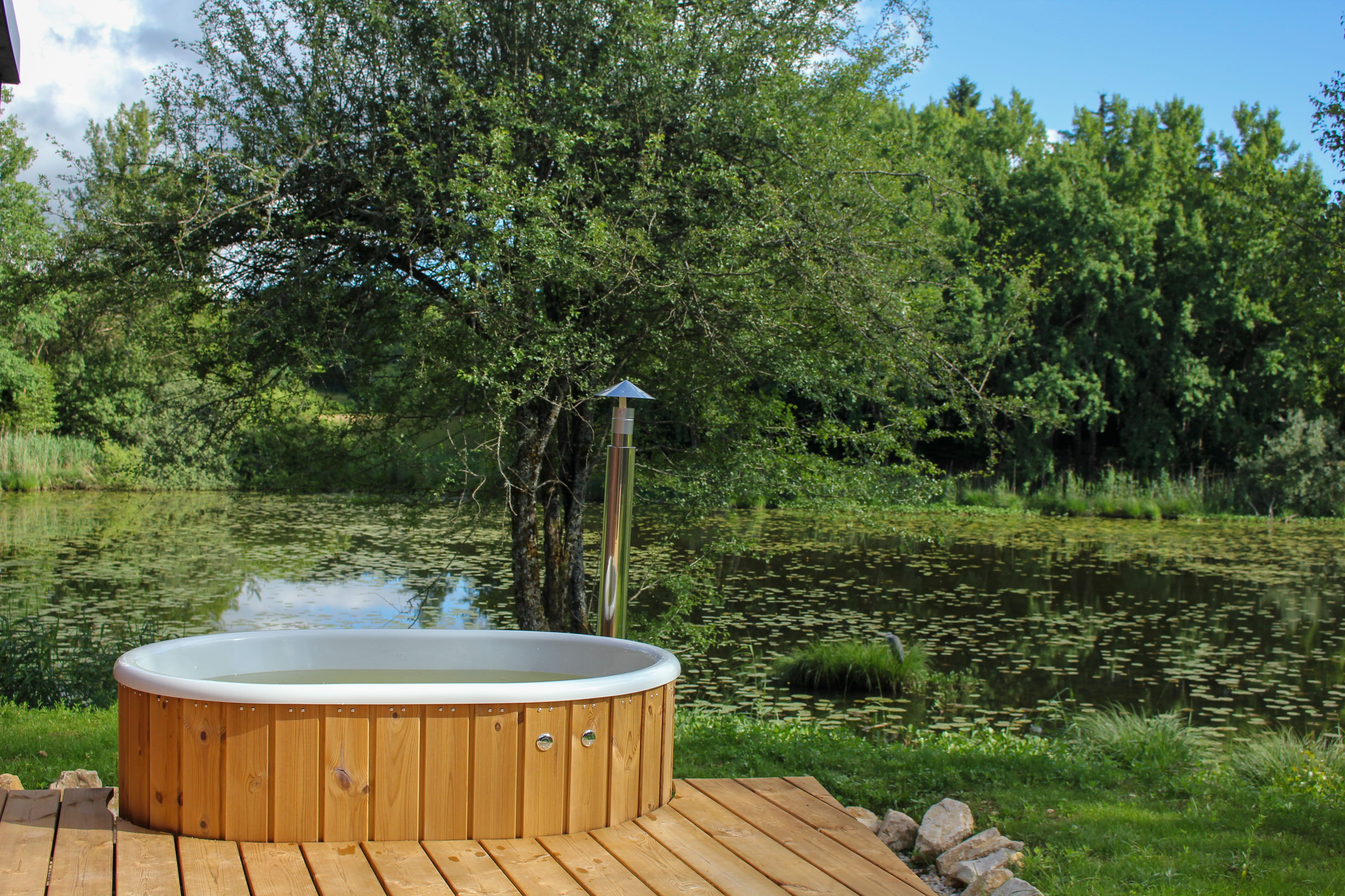 Lodge Duo sur Terre & Spa : une évasion sensorielle en Rhône-Alpes à Plateau D'hauteville — vue depuis la terrasse