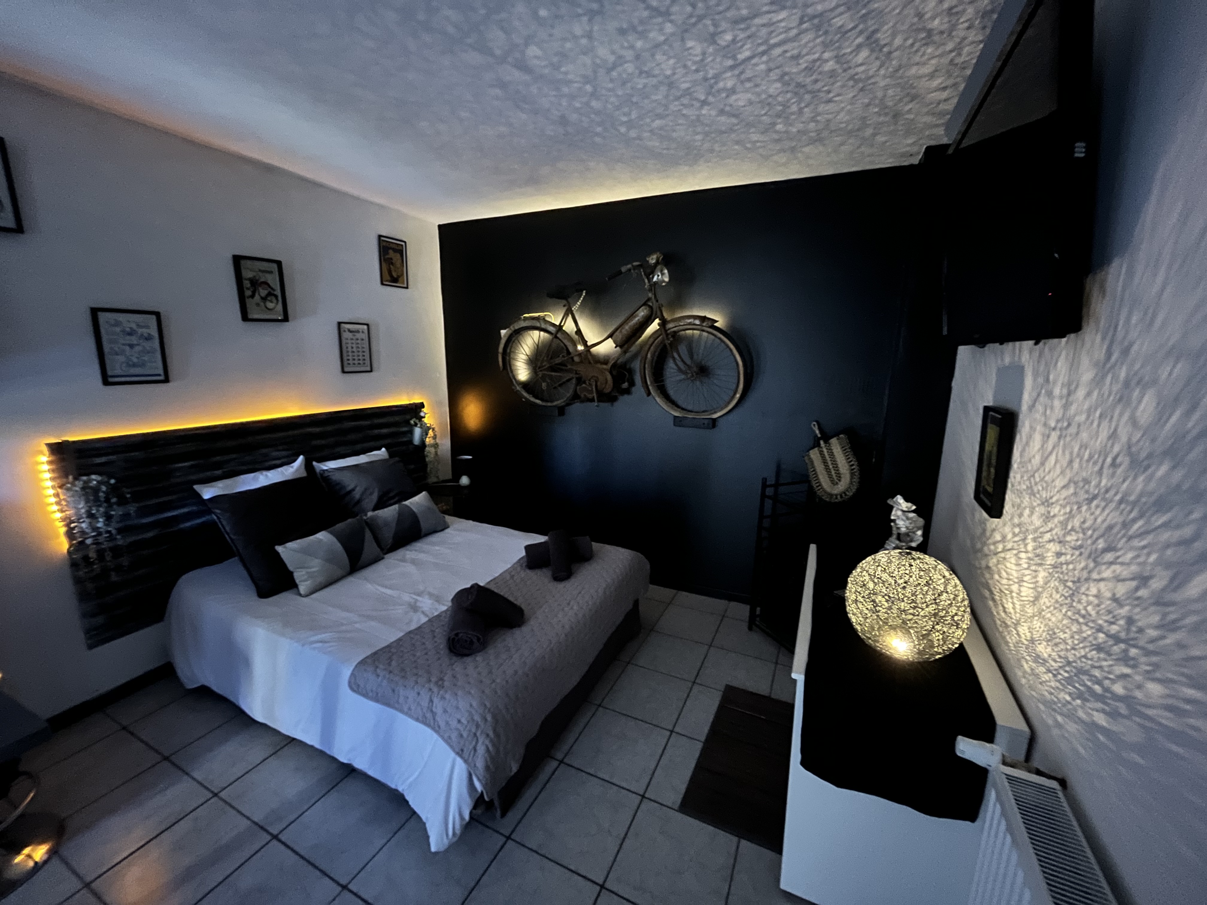 Studio Solex — Chambre à thème avec spa à Albi (Tarn)