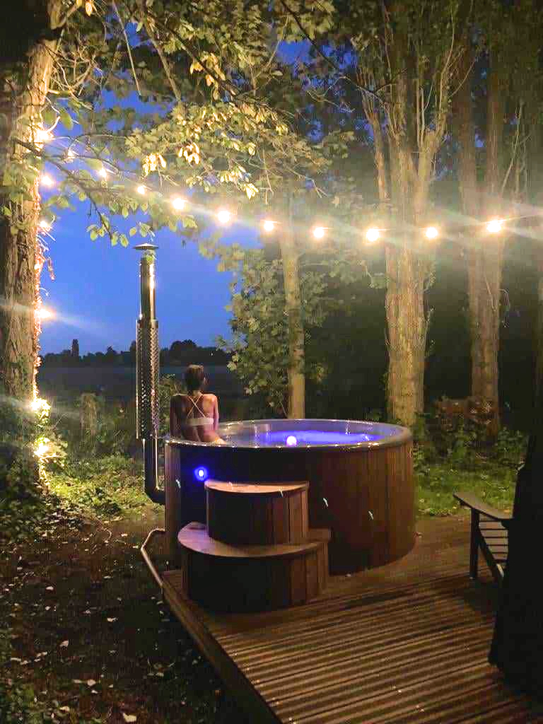 Un dôme enchanteur avec spa au cœur des Hauts-de-France à Willems — cuisine