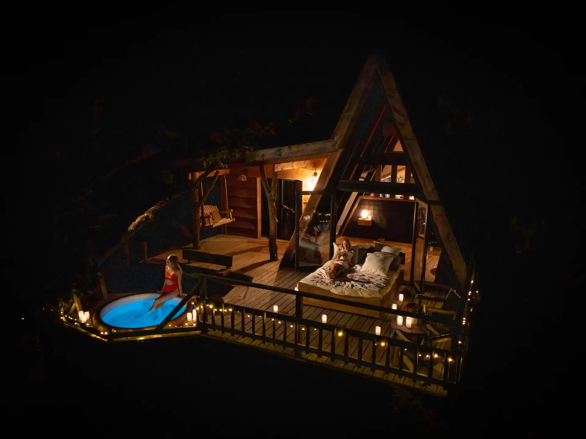Petite Buëch — Cabane dans les arbres avec spa à Hautes-Alpes à Gap — espace de vie