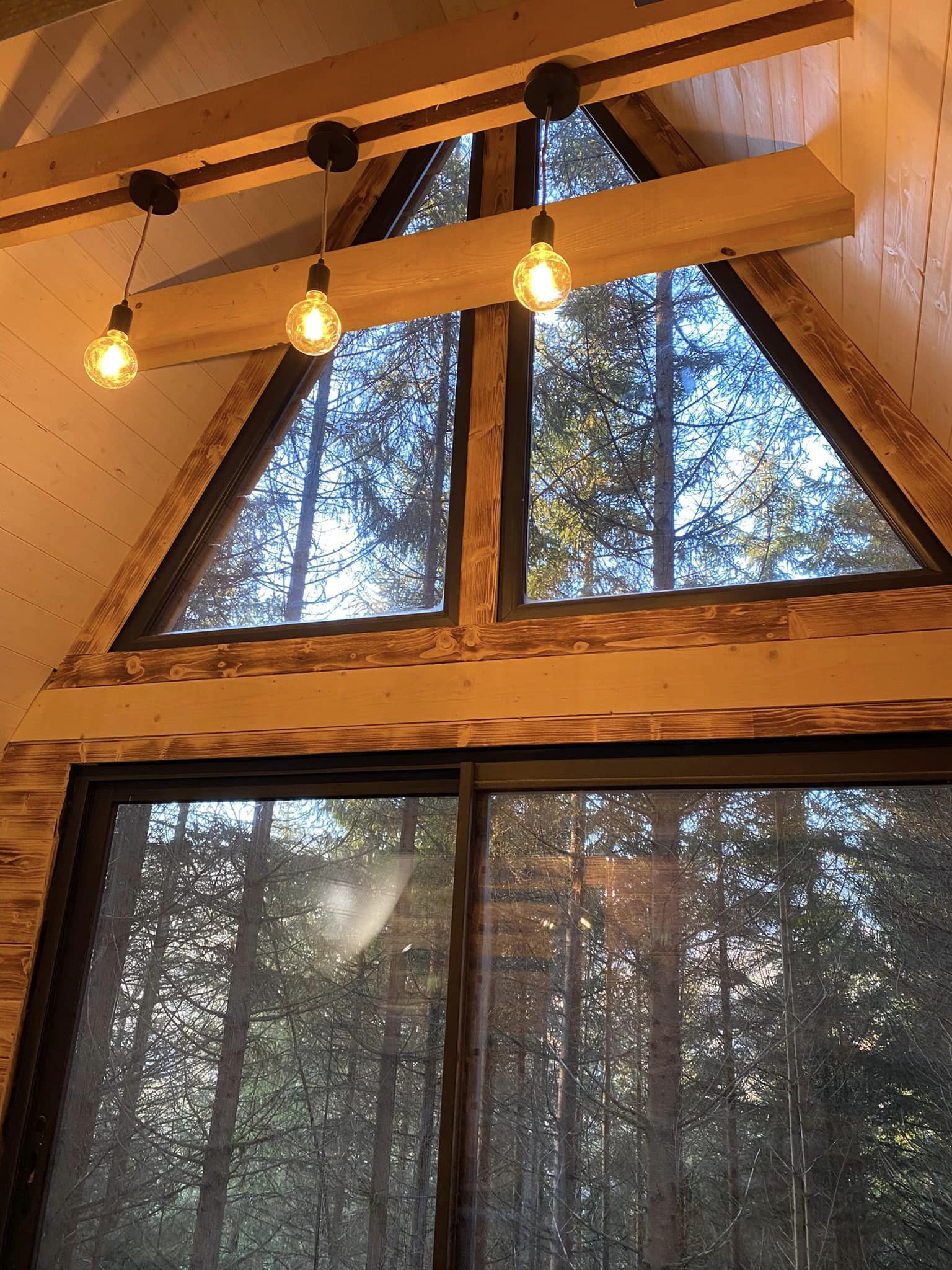 L'Authentique — Chalet avec spa à Gérardmer (Vosges) à Le Syndicat — salle de bain