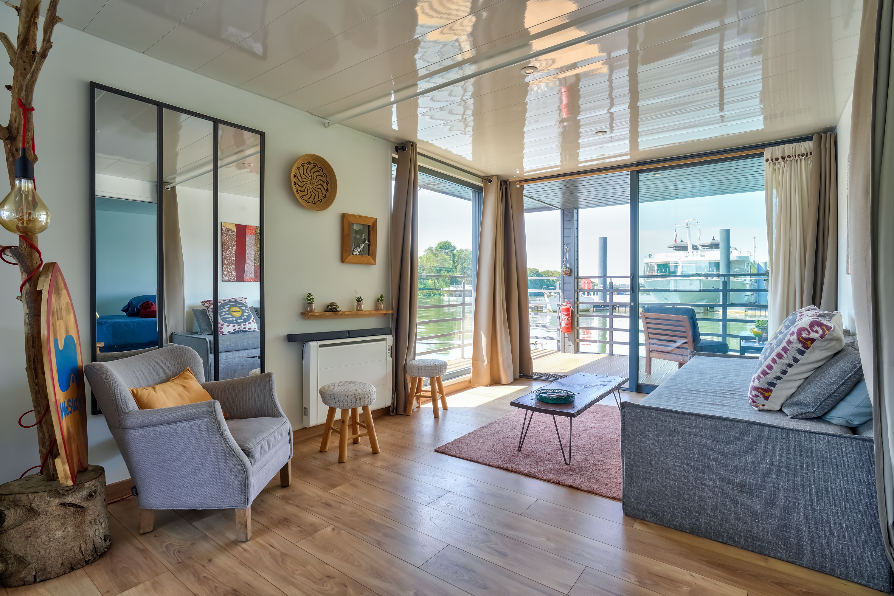 WeStay — Péniche avec vue sur la Seine à Yvelines à Meulan-en-Yvelines — vue intérieure