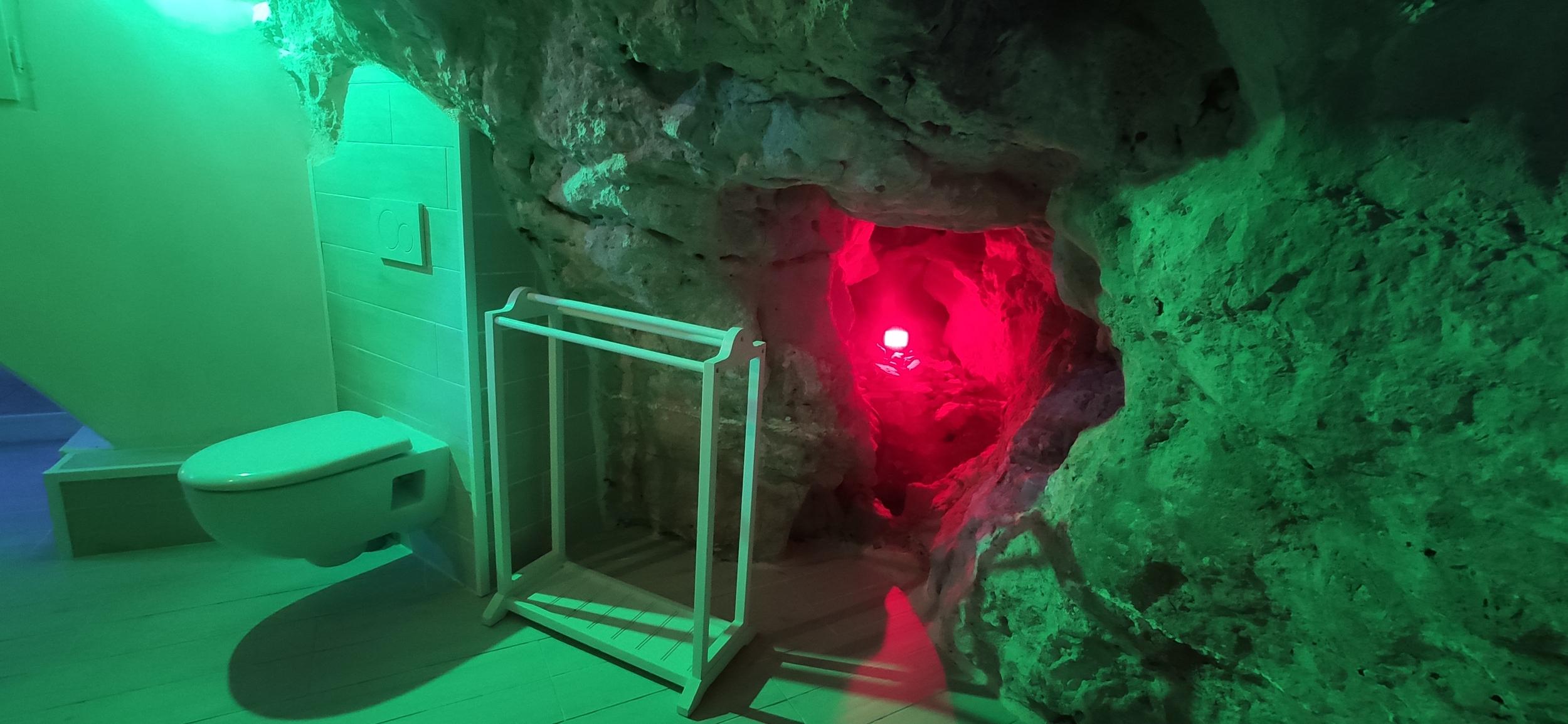 Le Troglodyte & Spa : une expérience unique en Dordogne à Domme — détail architectural
