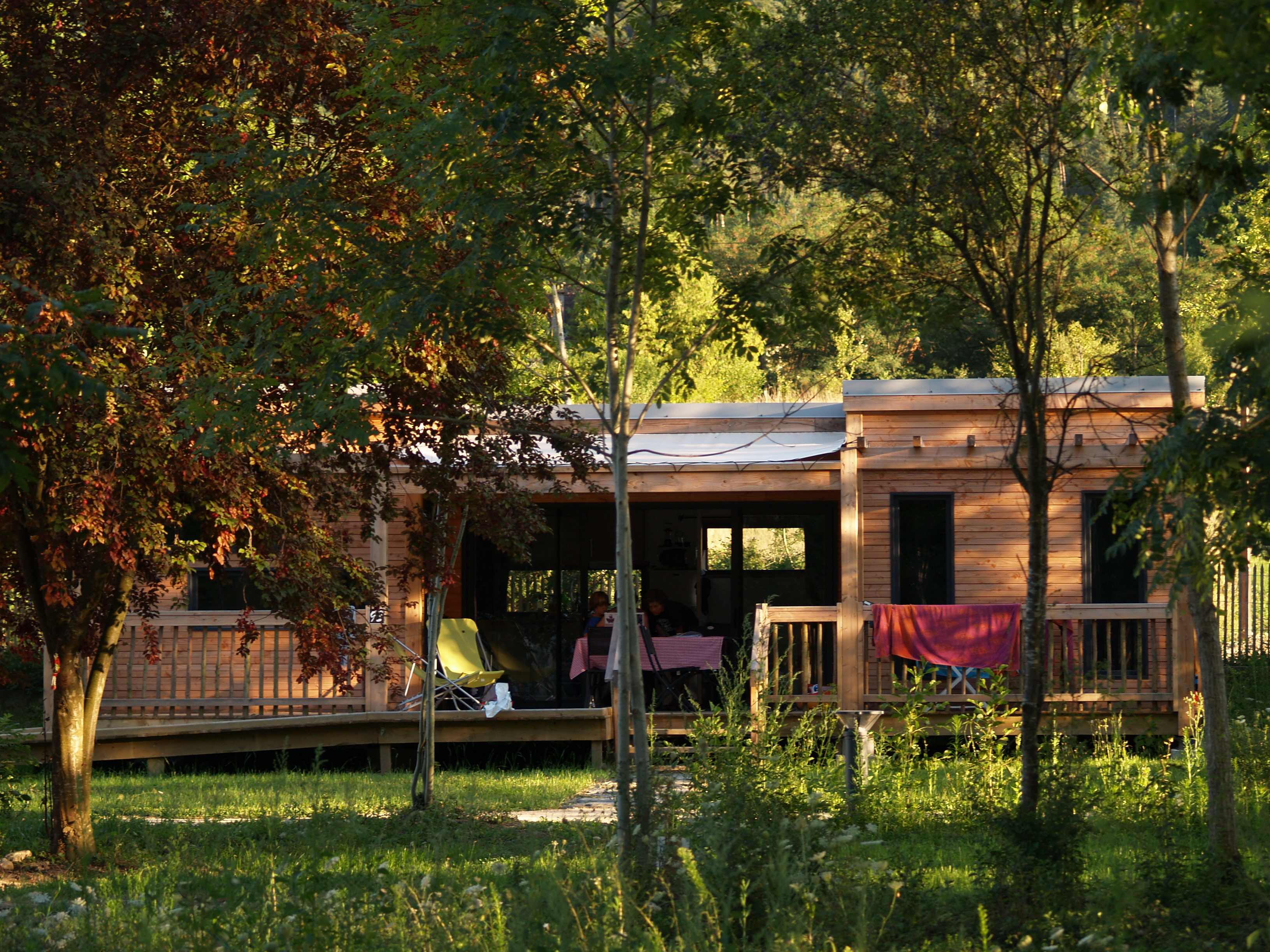 Le Cottage : un chalet romantique au cœur de l'Auvergne à Chamalières-Sur-Loire — vue depuis la terrasse