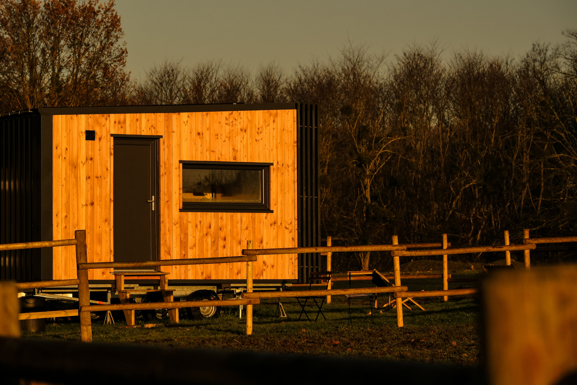 Homnest — Tiny House avec vue panoramique à Puybegon (Tarn) à Puybegon — vue depuis la terrasse