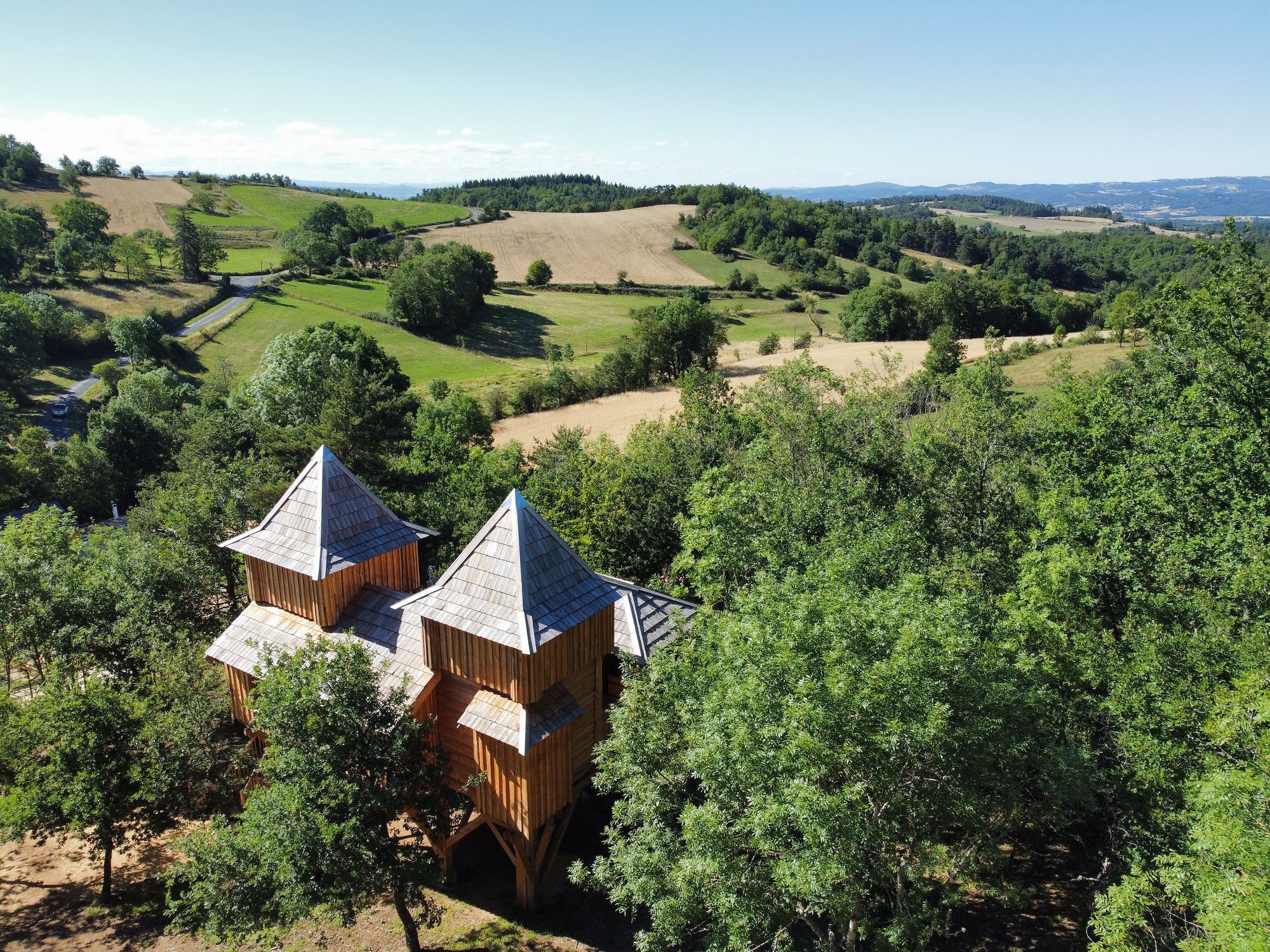 Cabane Château Duo - Spa - Jacuzzi™ — Nuit romantique en Haute-Loire à Le Puy-en-Velay — salle de bain