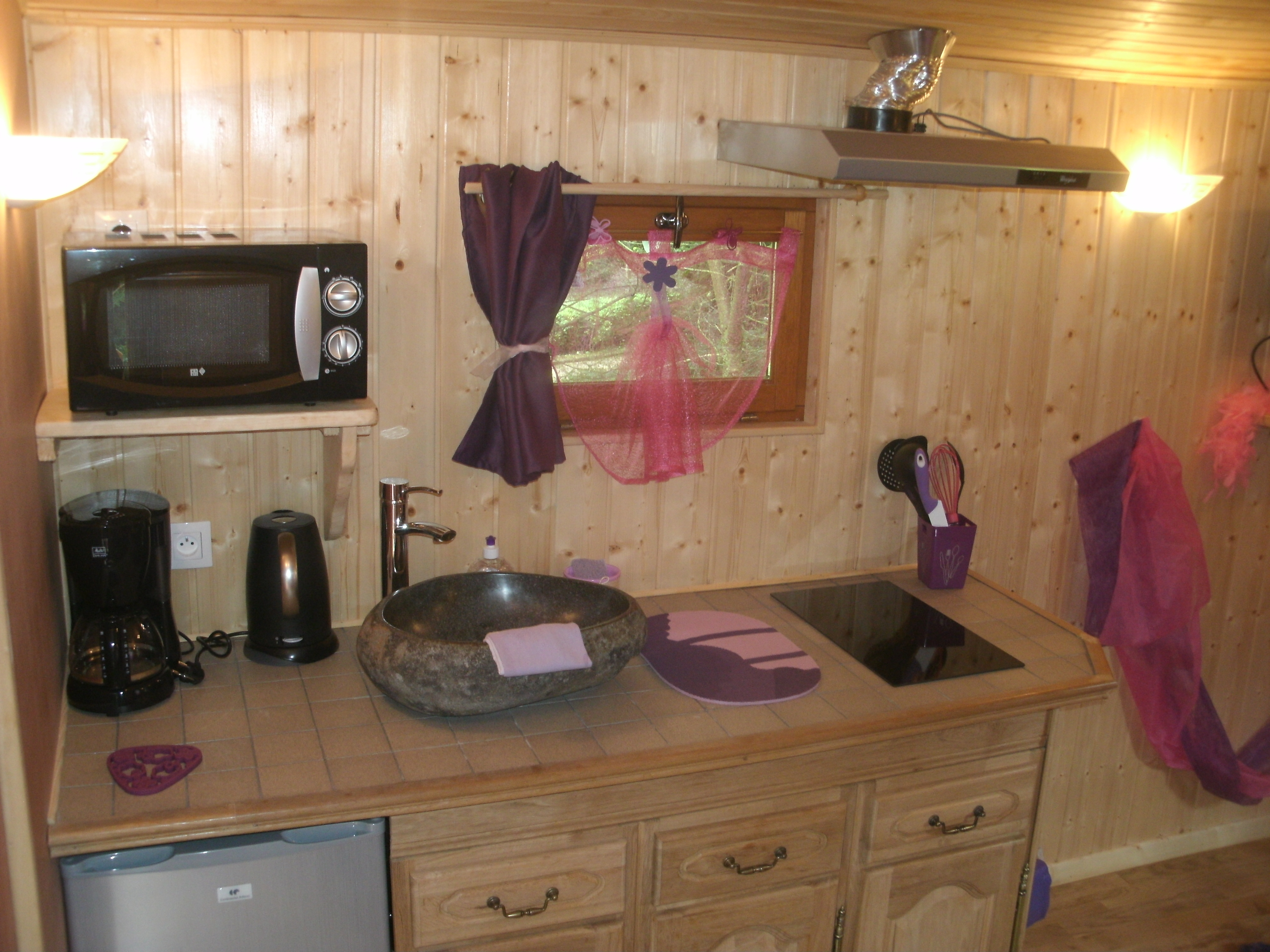 La Vaguie — Roulotte avec spa à La Verdine, Aisne à Laon — chambre