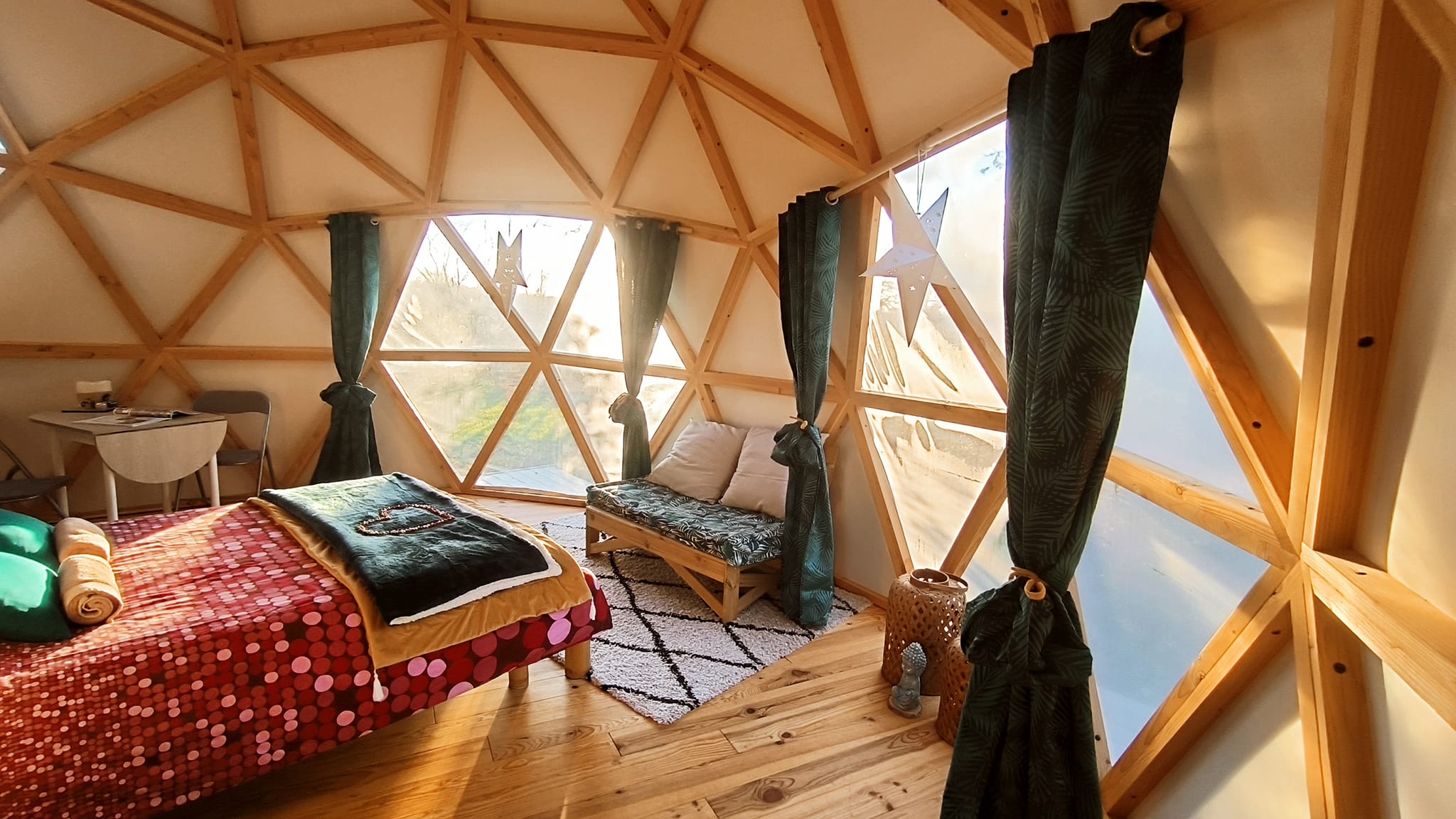 Évasion Panoramique : Dôme avec spa privatif en Pays de la Loire à Aizenay — cuisine