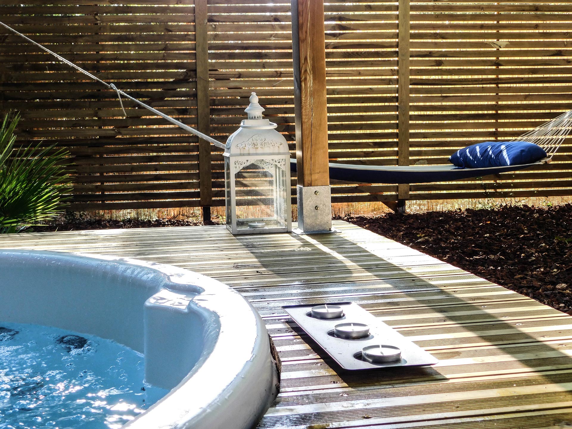 Cabane Jack & Spa : une évasion romantique en Aquitaine à Audenge — vue intérieure