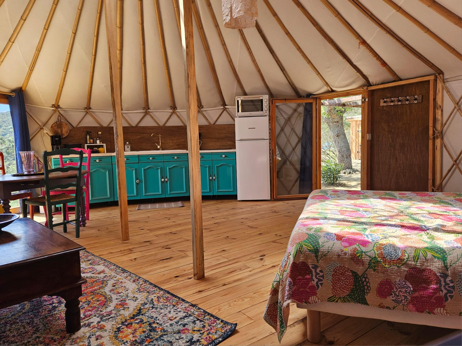 La Yourte Bambou — Yourte familiale avec spa à Pyrénées-Orientales à Perpignan — cuisine