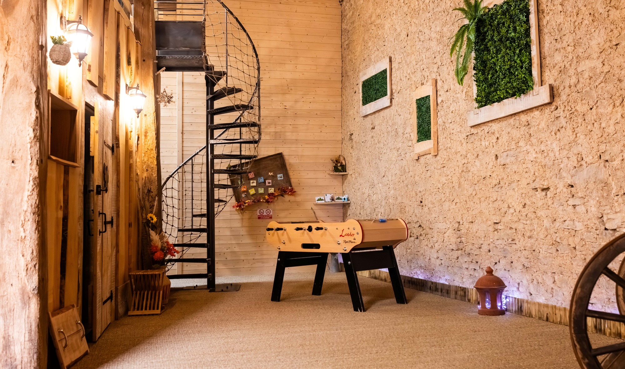 La Cabane et SPA Chez Jules — Cabane avec spa à Doubs à Besançon — environnement naturel