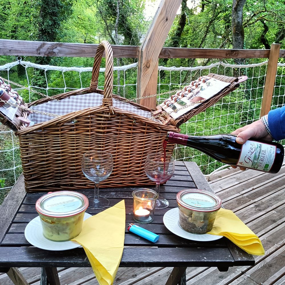 Photo 7/9 — Cabane « La cabane perchée du château : une expérience insolite en pleine nature » à Gizeux Indre-et-Loire