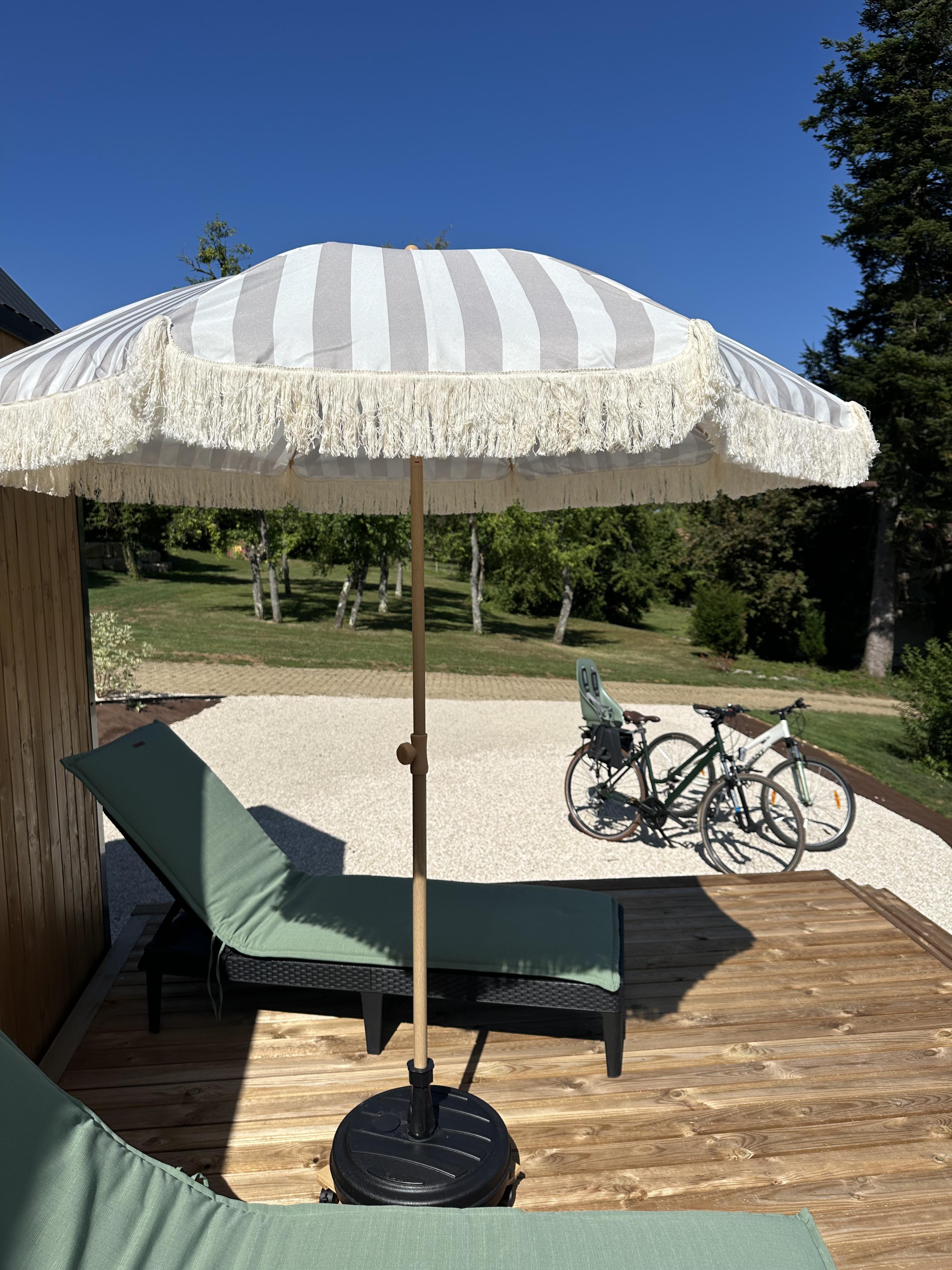 Tiny House Mon Cabanon — Évasion avec spa à Vesoul (Haute-Saône) à Vesoul — chambre