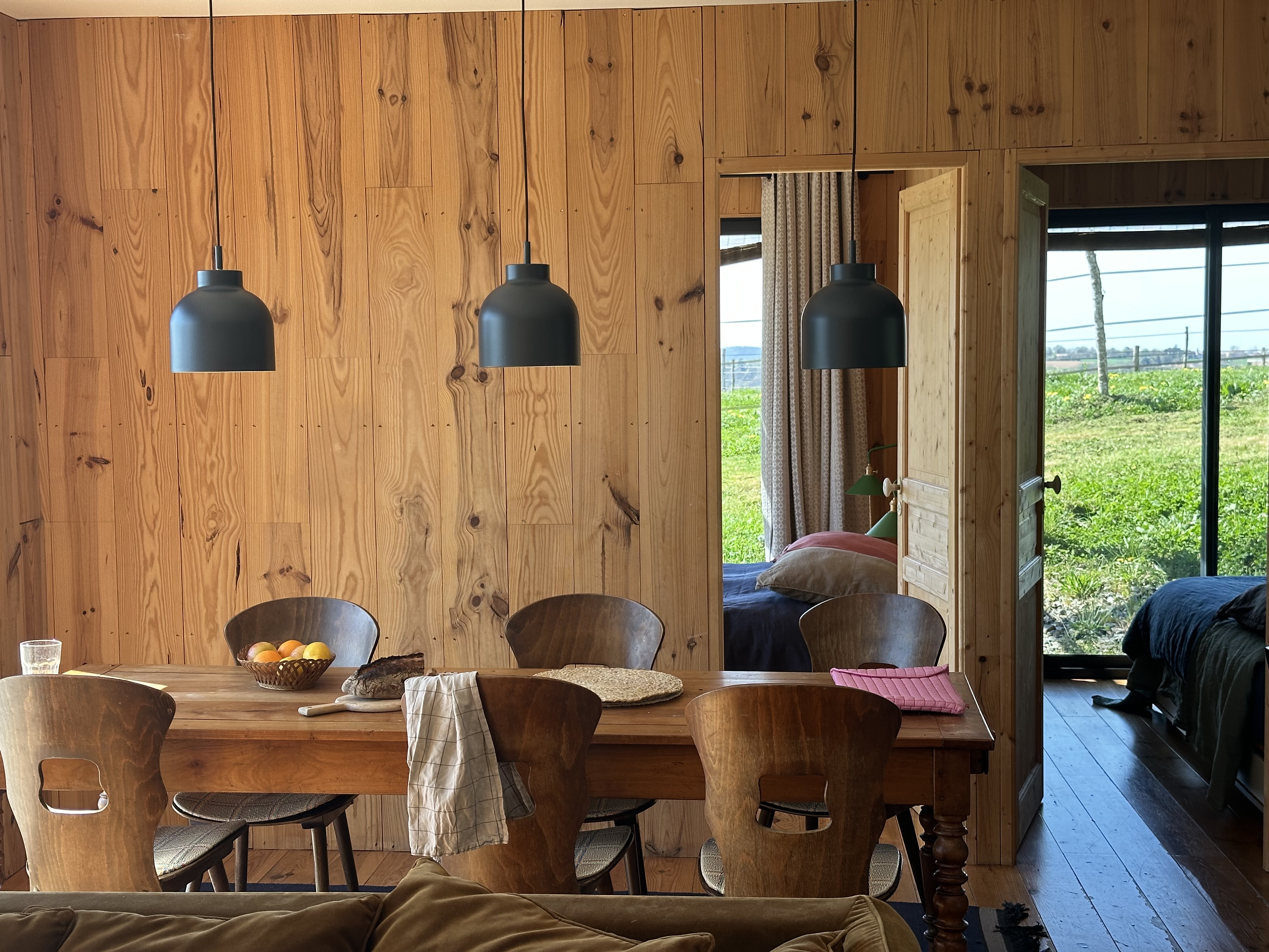 Évasion en cabane au bord du lac en Midi-Pyrénées à Teillet — environnement naturel