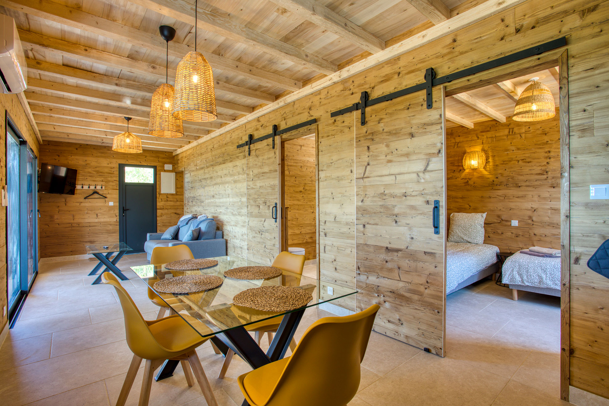 Lodge spa des Tilleuls : une évasion sensorielle en Aquitaine à Sarlat — détail architectural
