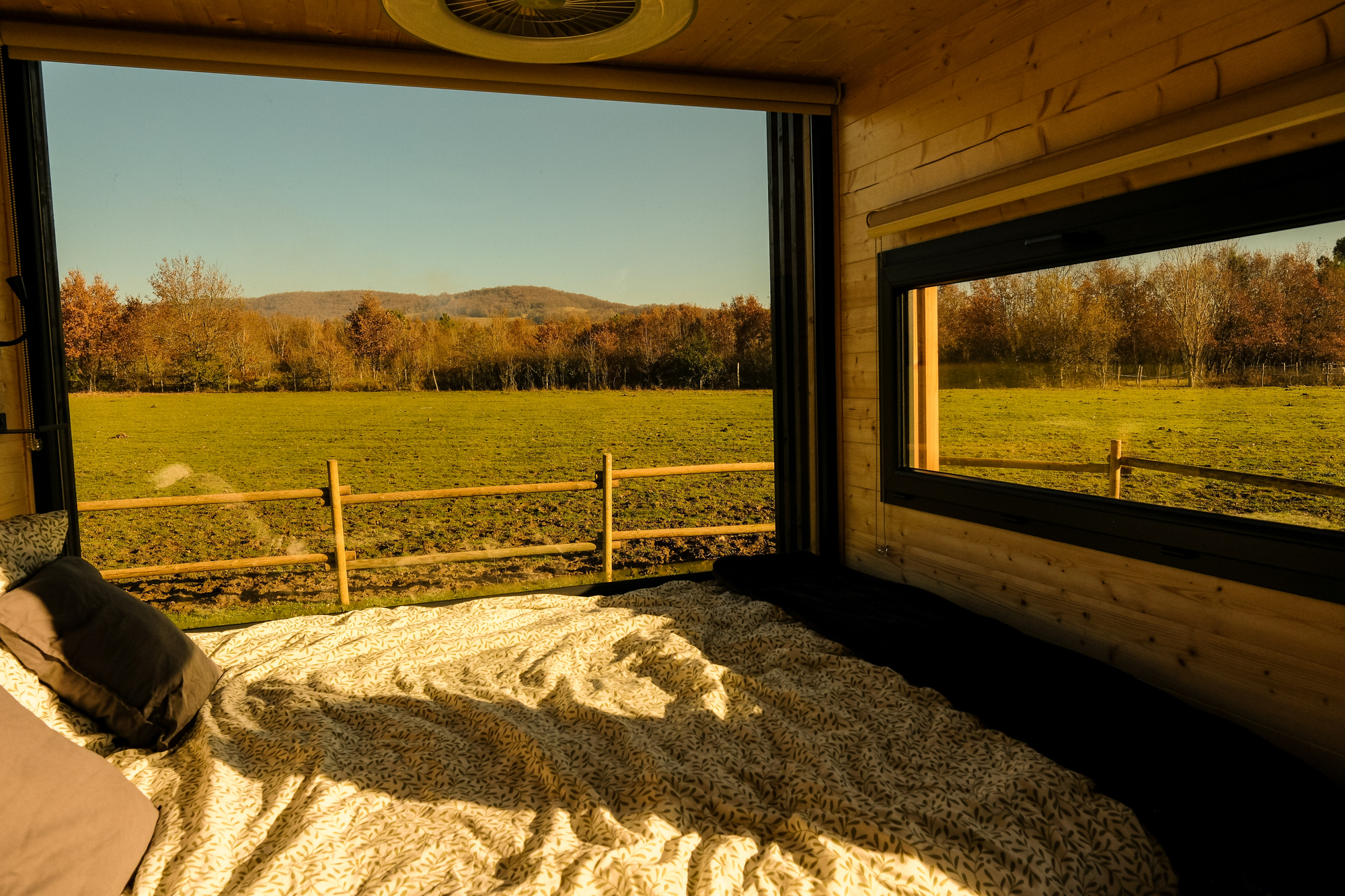 Homnest — Tiny House avec vue panoramique à Puybegon (Tarn) à Puybegon — cuisine