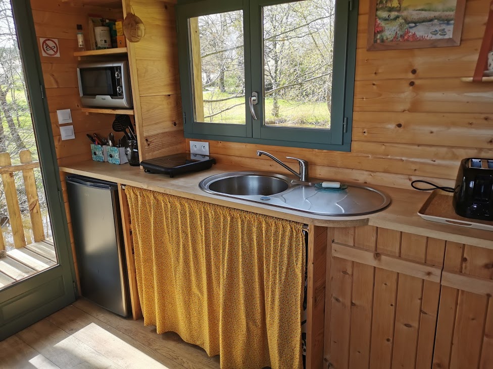 La Roucoulotte — Roulotte avec spa à Loire-Atlantique à Saint-Lumine-De-Clisson — chambre