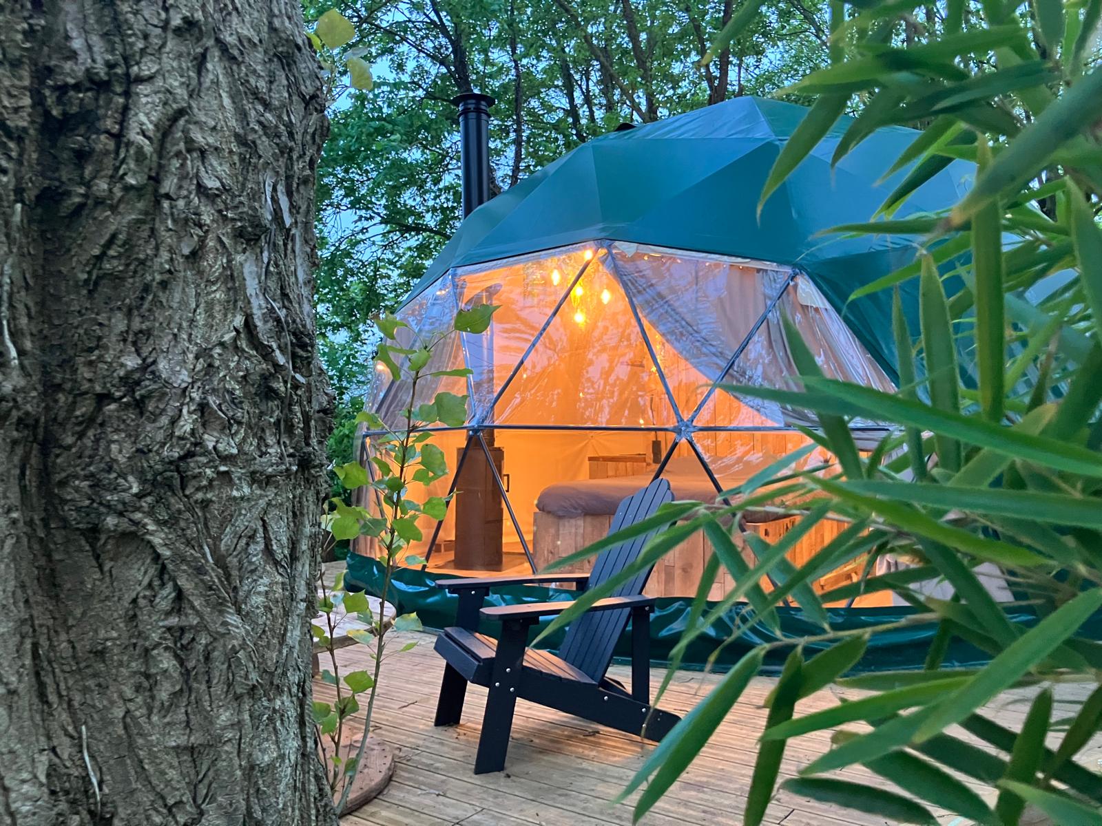 Un dôme enchanteur avec spa au cœur des Hauts-de-France à Willems — espace de vie