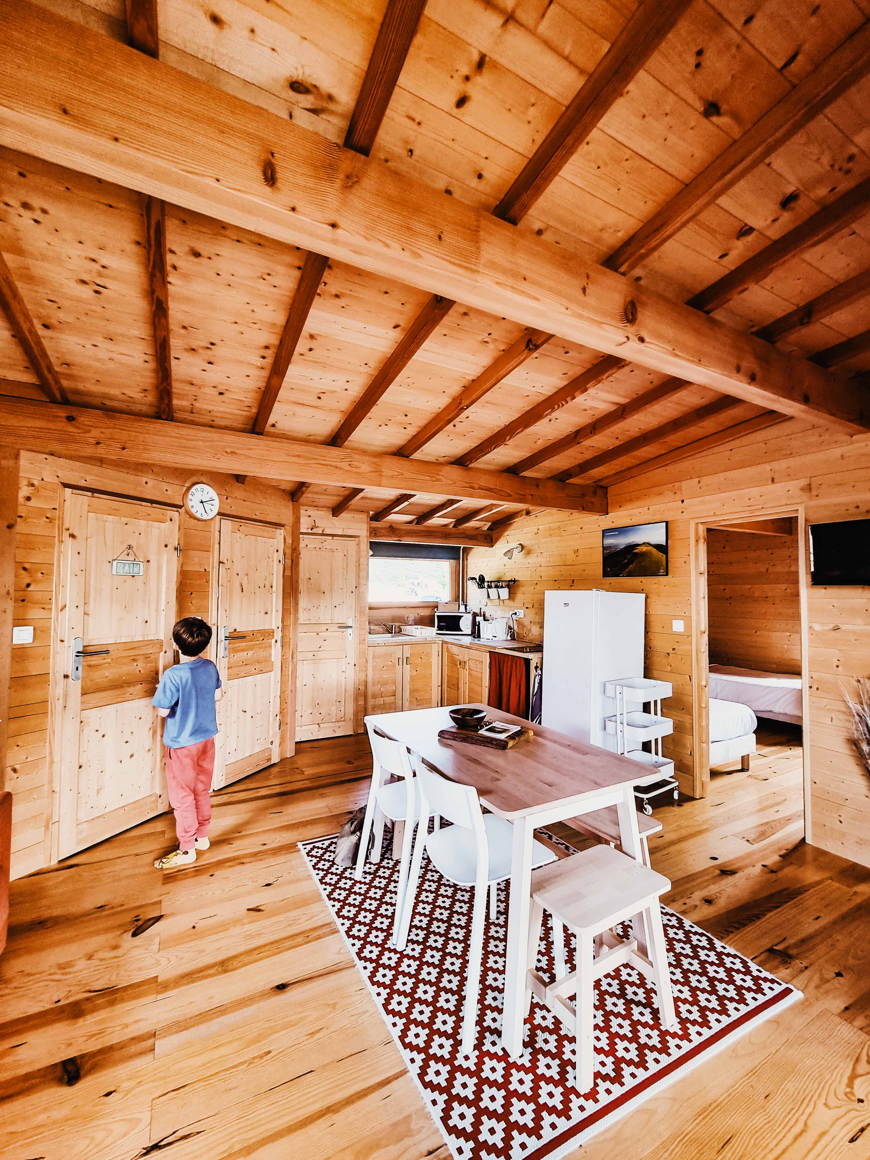 Cabane Spa Tribu : une immersion au cœur de la nature à Virignin — environnement naturel