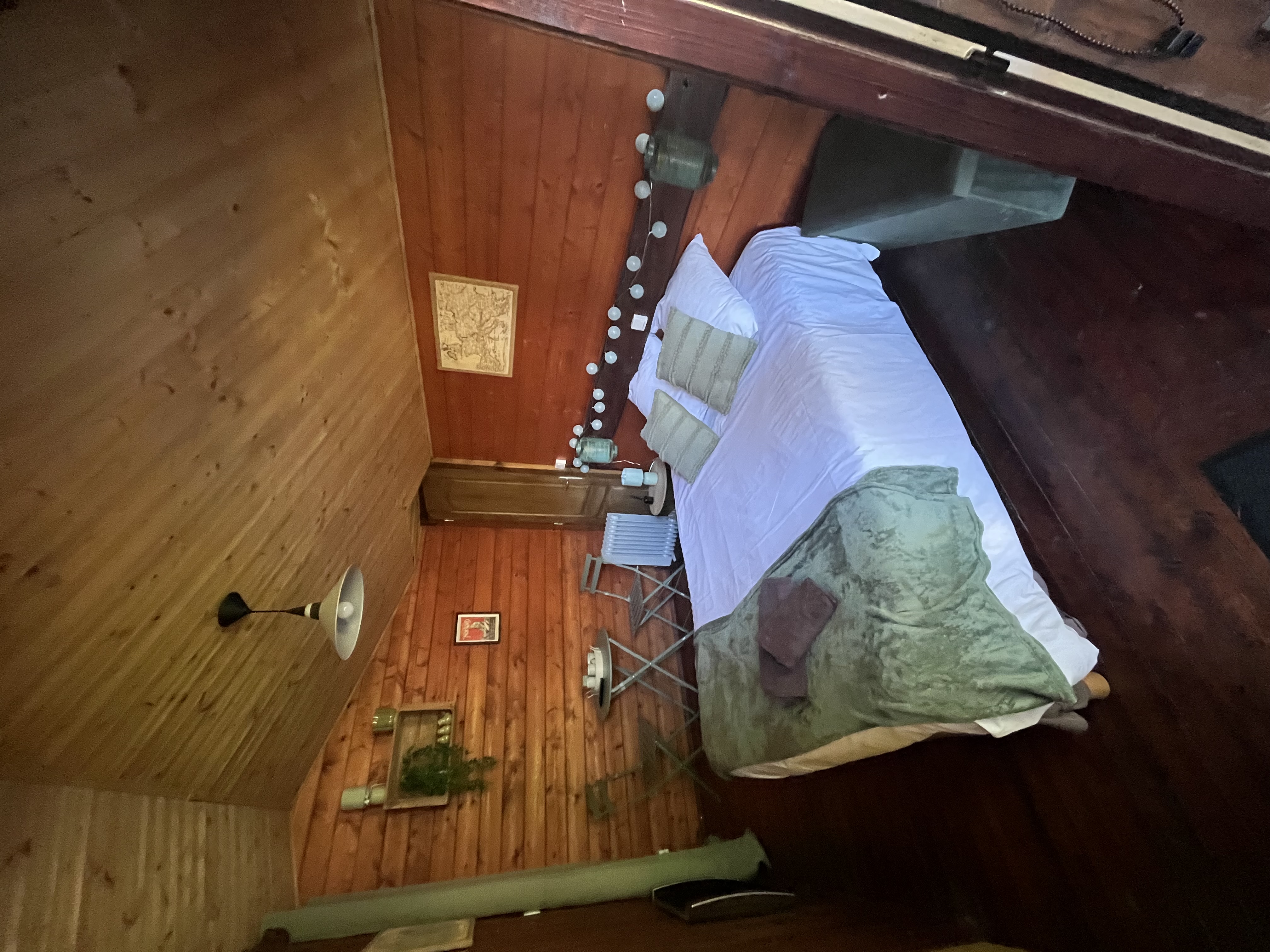 Chalet Norton — Chalet avec spa à Tarn à Le Maloya — espace de vie