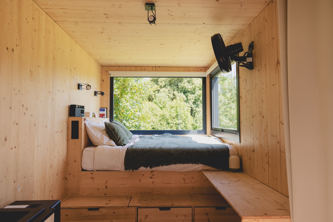 Parcel Tiny House — Séjour écoresponsable avec spa à Aisne à Neufchâtel-sur-Aisne — espace de vie