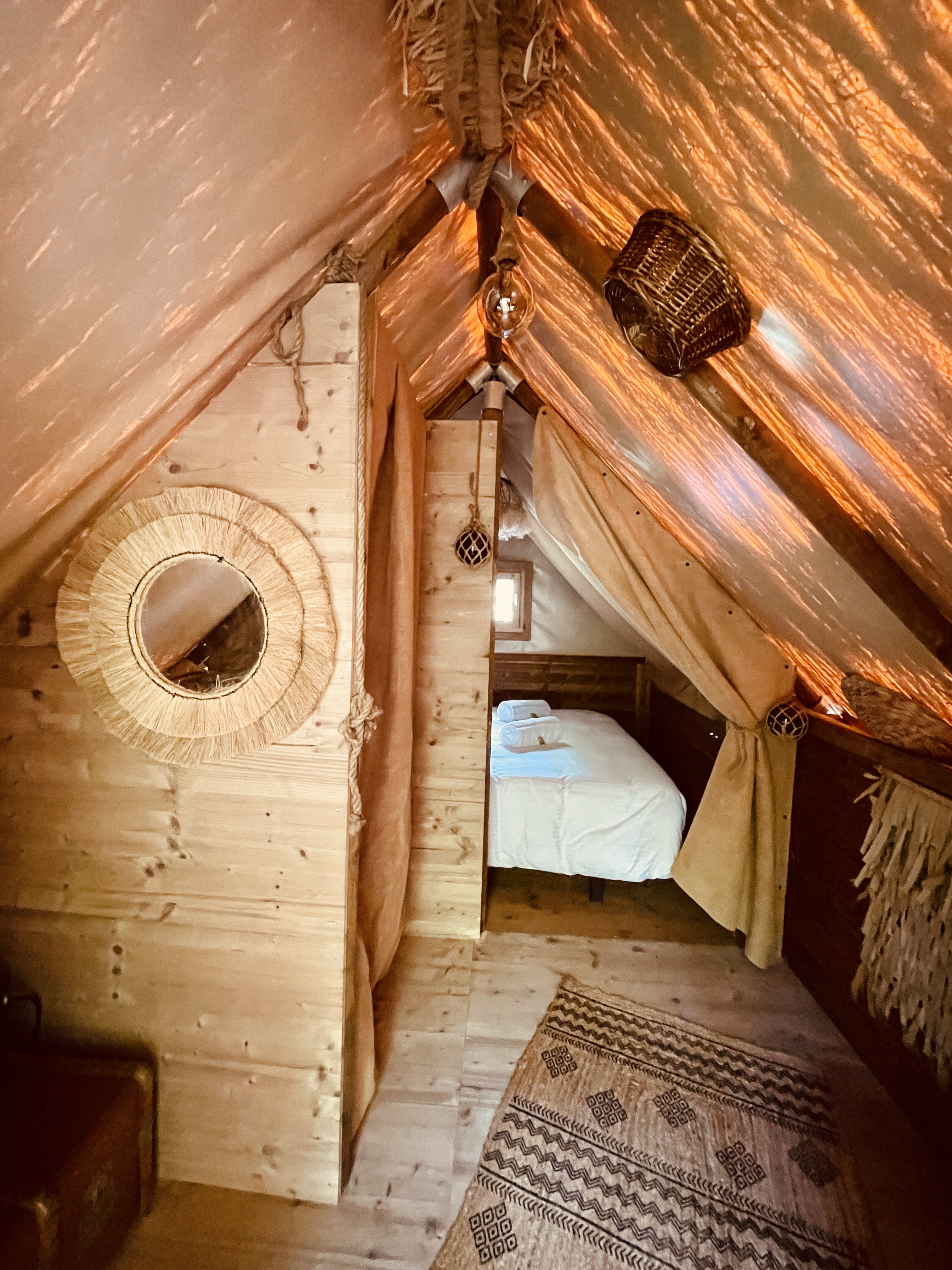 Le Radeau — Cabane sur l'eau avec spa à Côte-d'Or à Dijon — vue depuis la terrasse