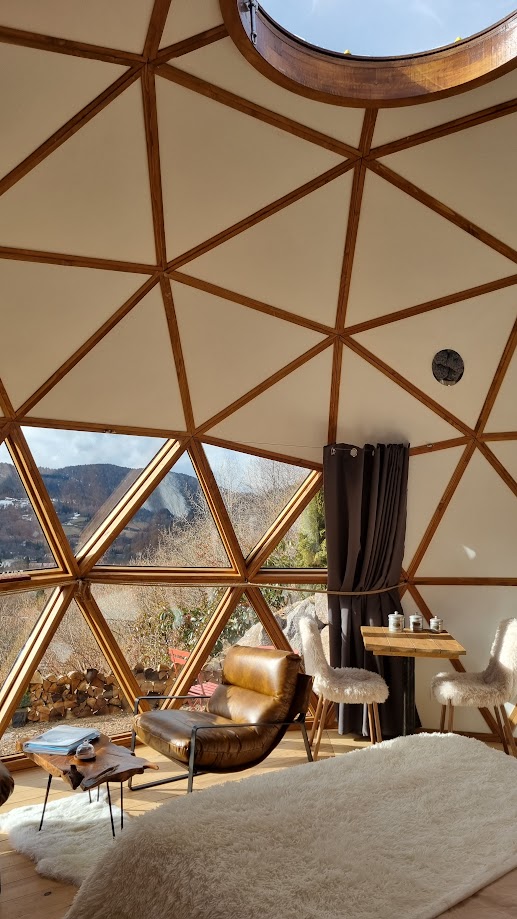 Dôme "Le Cocon" — Séjour romantique avec vue panoramique à Vosges à Le Sentier des Étoiles — vue depuis la terrasse