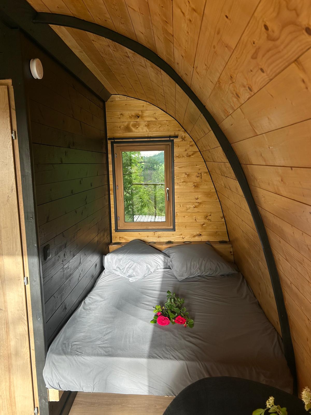 La cabane entre les cimes — Cabane sur pilotis avec vue panoramique à Haute-Garonne à Rieumes — cuisine
