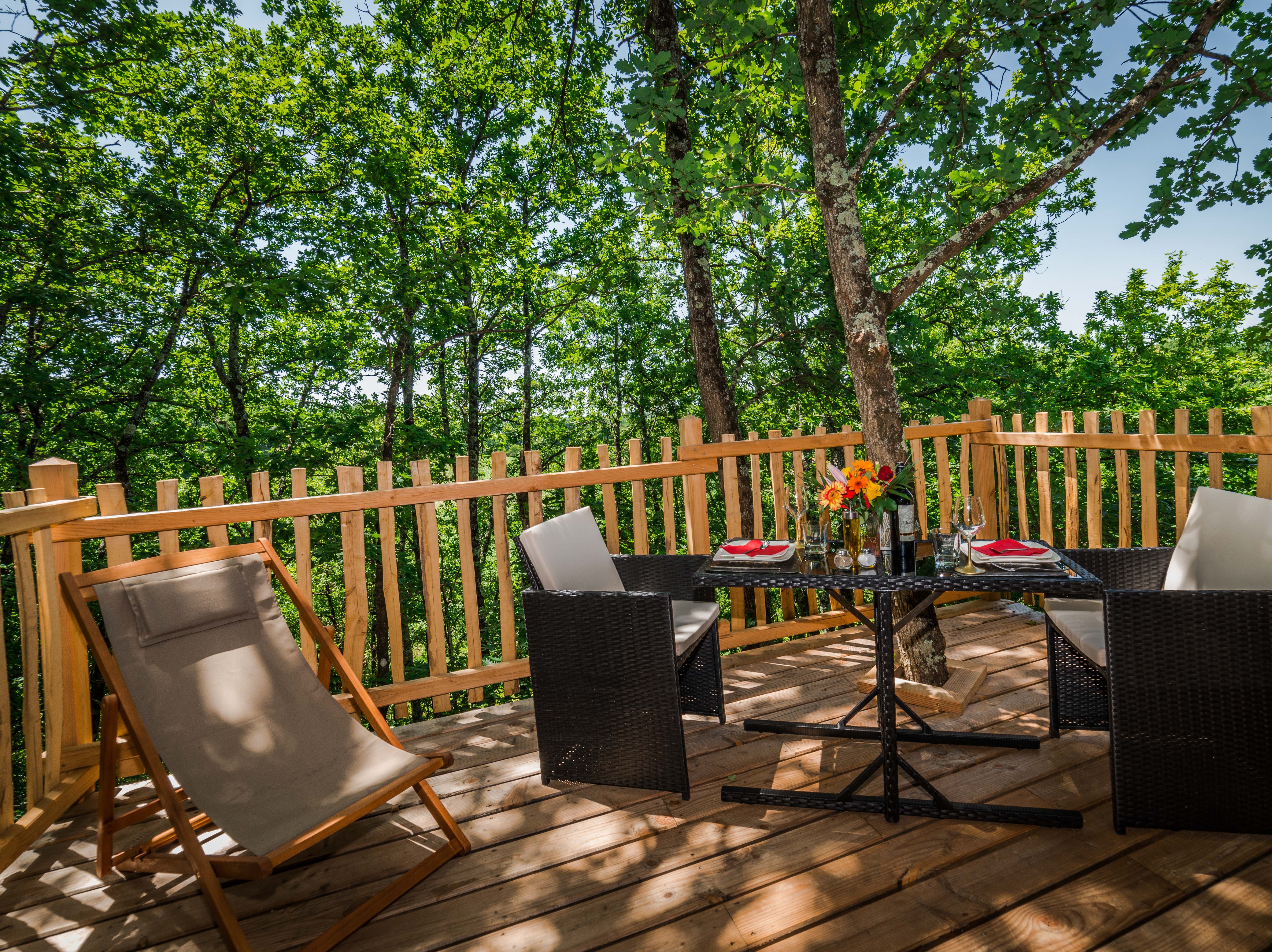 Cabane Spa Buzet — Cabane sur pilotis avec spa à Lot-et-Garonne à Port-Sainte-Marie — vue intérieure