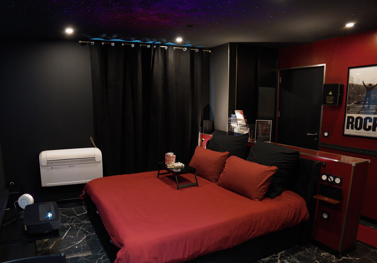 Movie-room — Chambre à thème cinéma privé à Carcassonne à Carcassonne — vue depuis la terrasse
