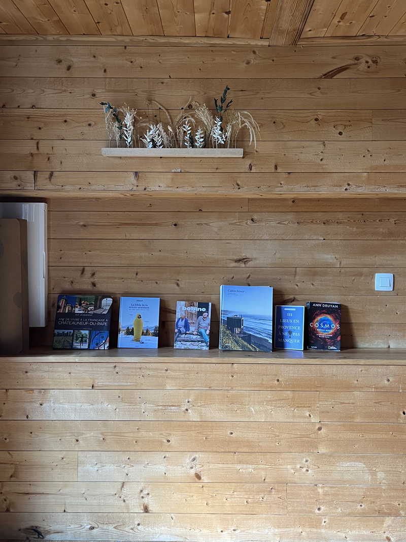 Cabane Spa Cosmos : une évasion végétalisée en Provence à Sorgues — espace de vie