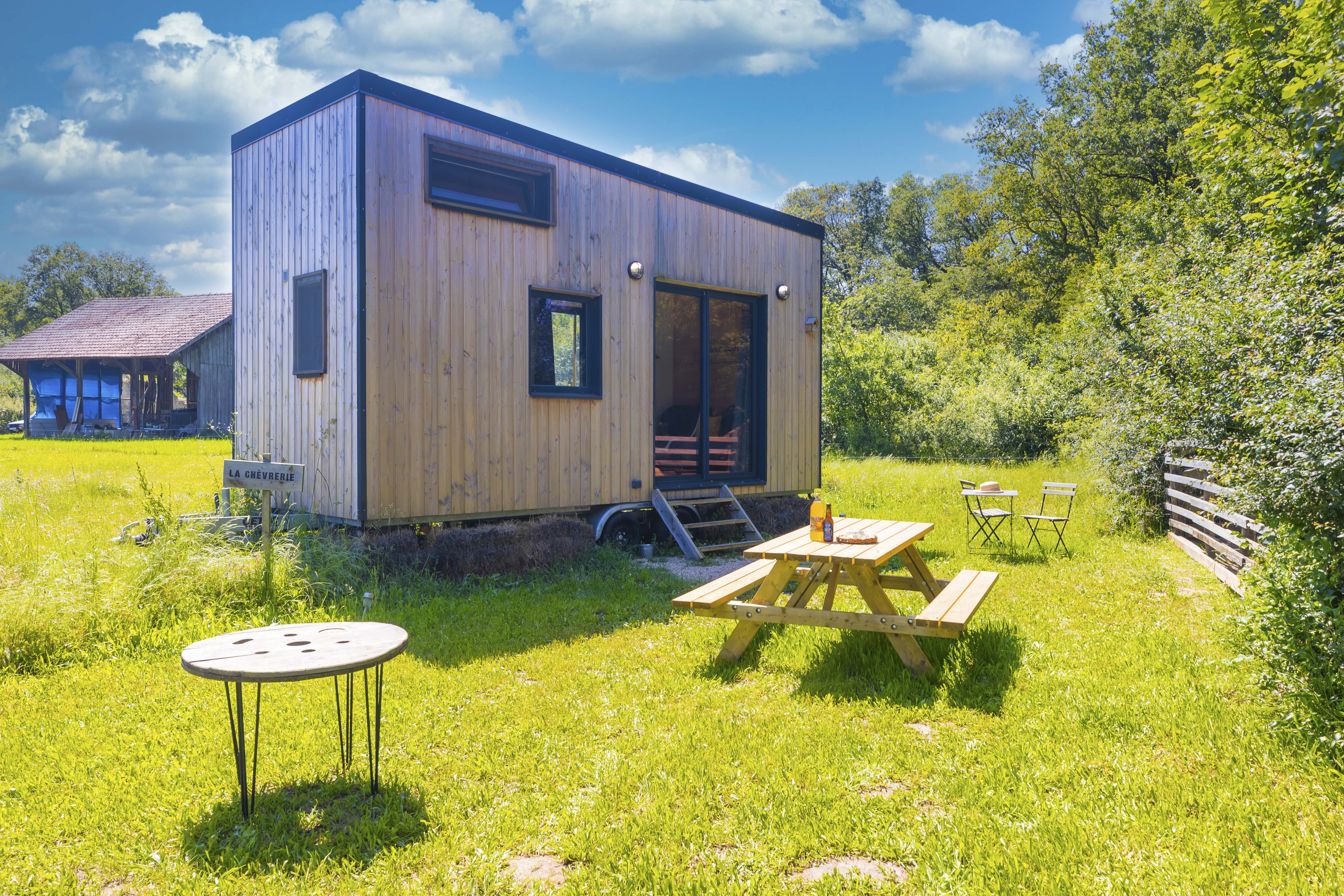 Tiny house La Chèvrerie : une escapade moderne à deux pas de Montargis à Girolles — vue intérieure