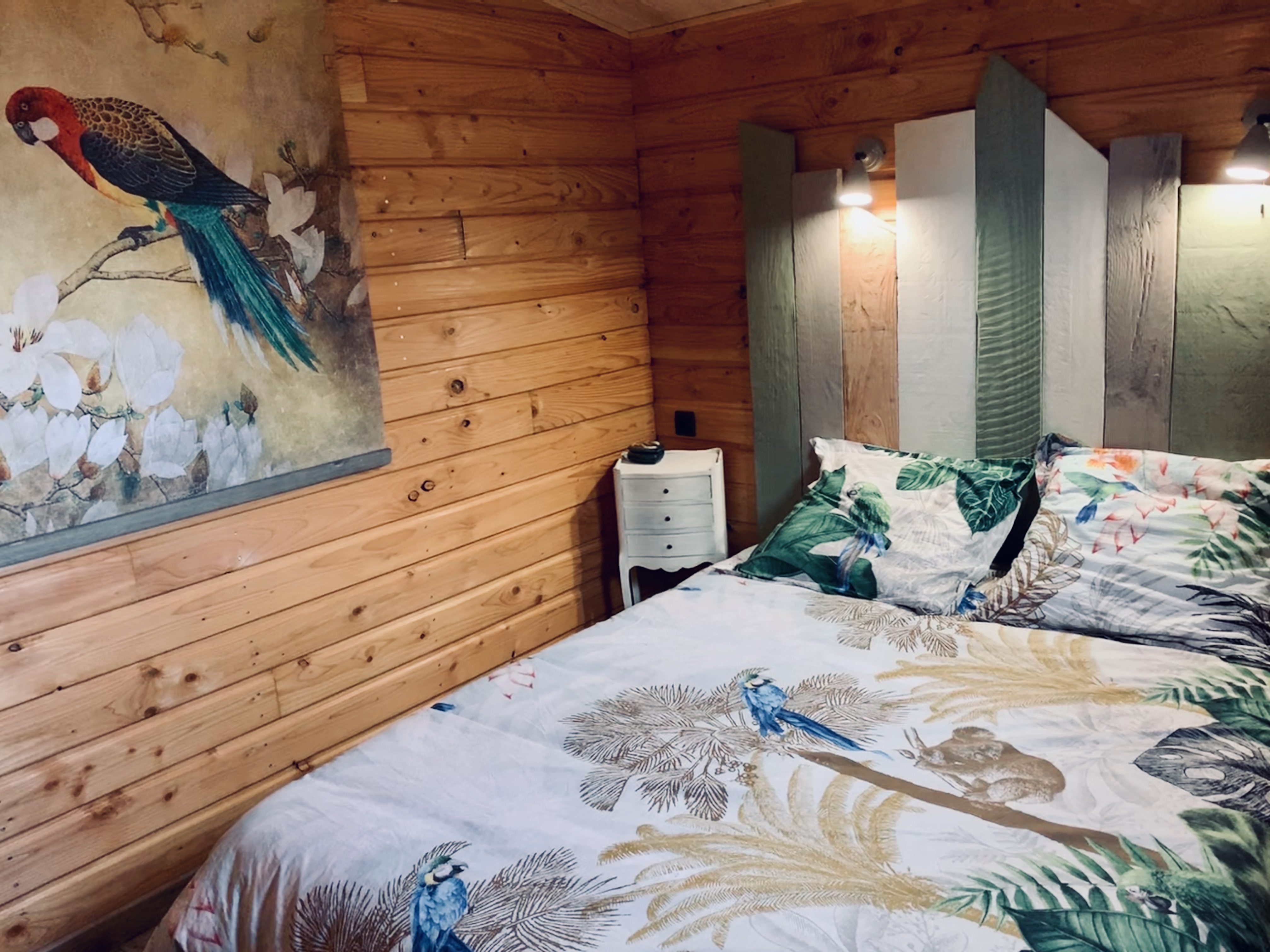 Chalet Charme et Spa — Séjour romantique en Eure à Jouy-sur-Eure — espace de vie