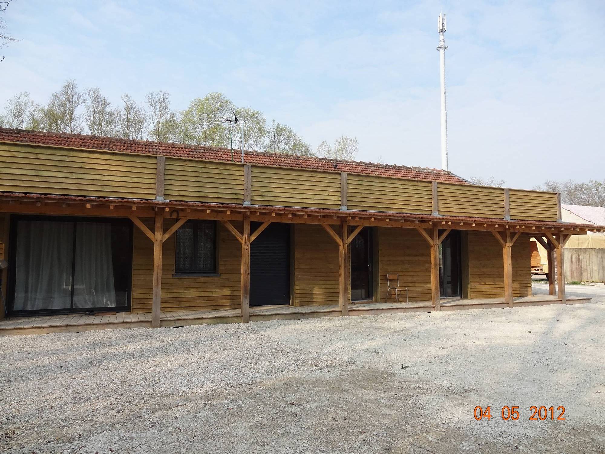Cottage Western City : une cabane au cœur de la nature à Barberey St Sulpice — vue intérieure