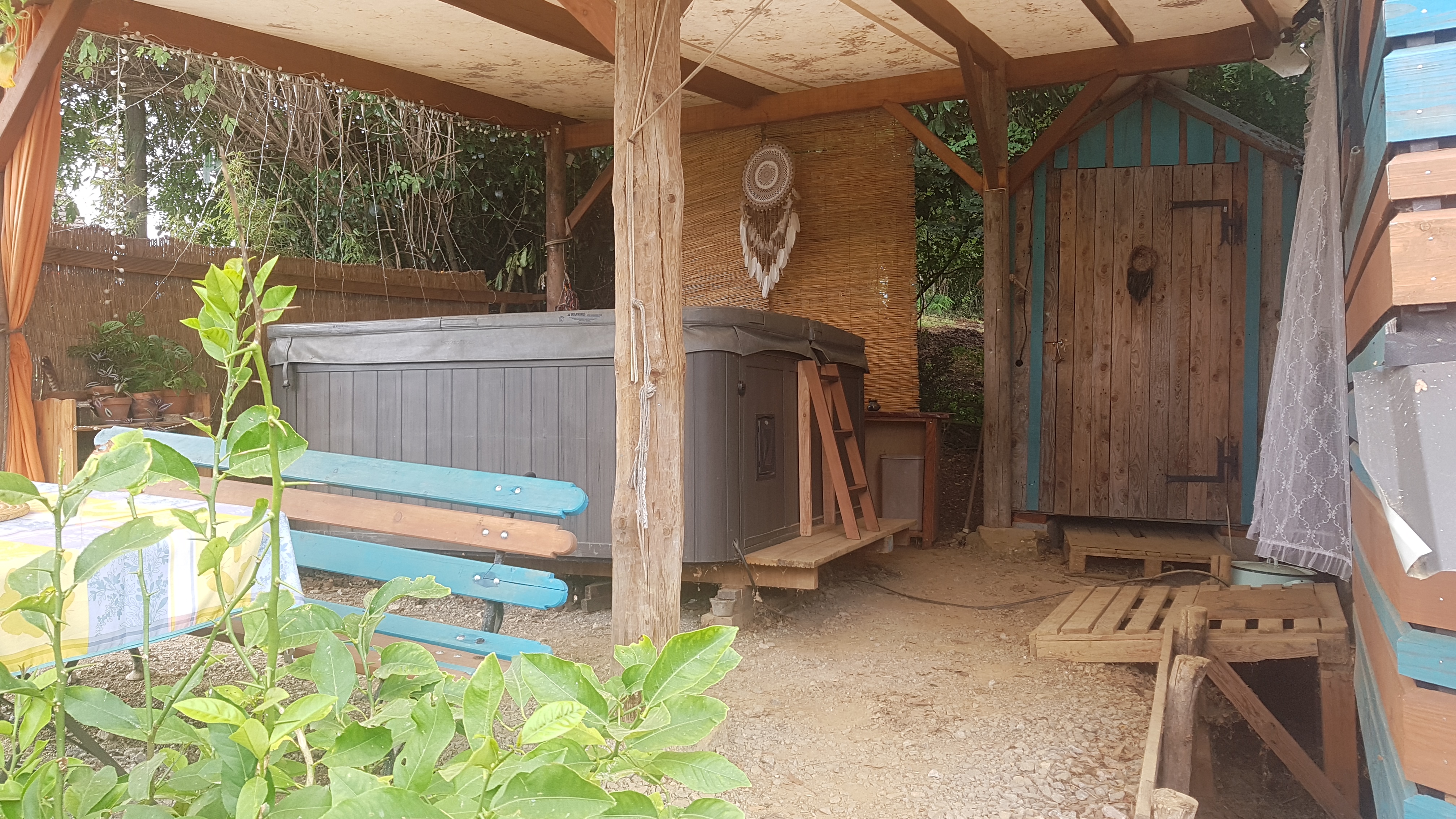 La Tiny Eau coeur de soi & Spa — Tiny House avec spa à Pyrénées-Atlantiques