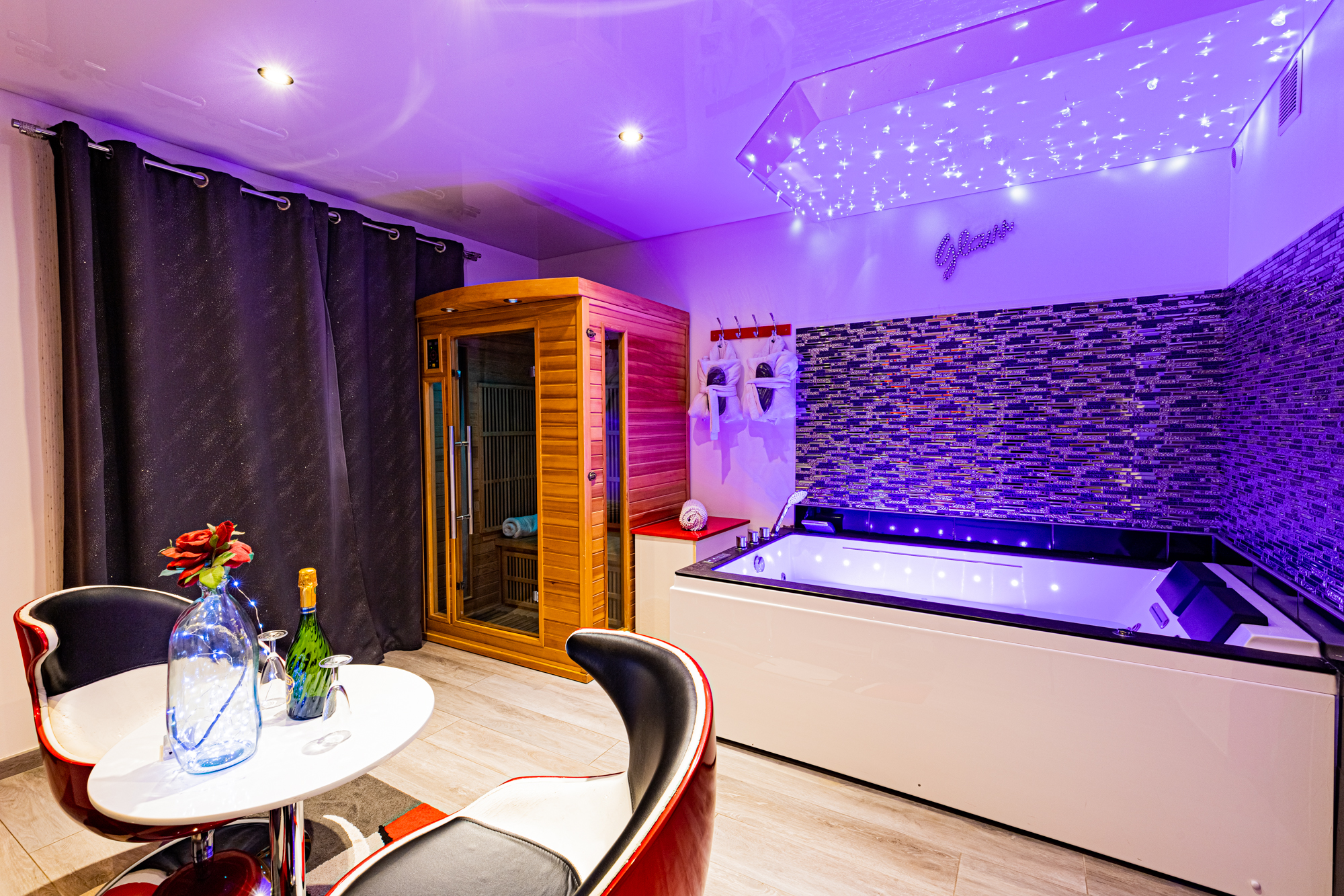 Glam Appart Spa Love you ciel étoilé — Appartement avec spa à Dijon