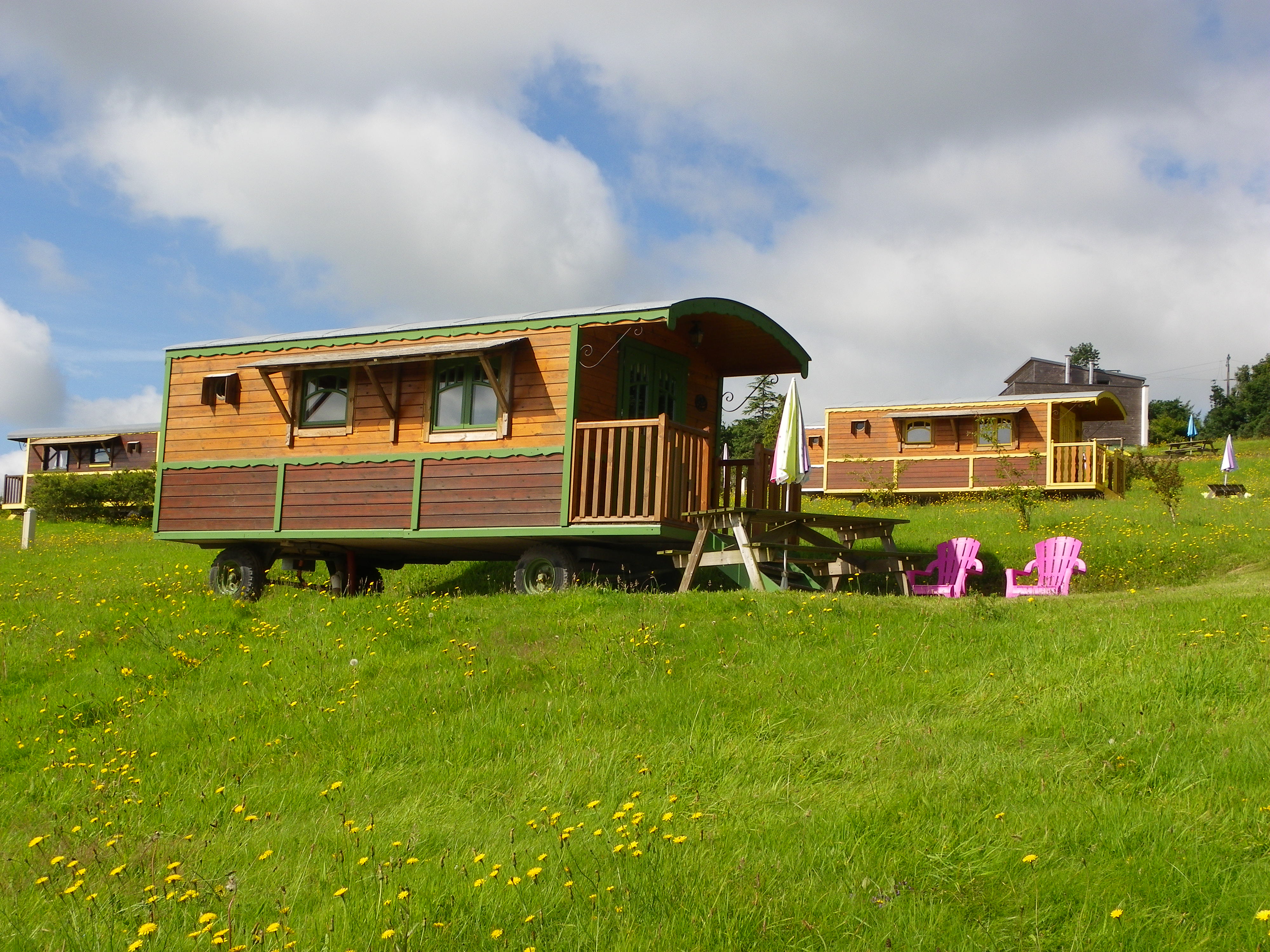 Roulotte-Gîte en Bretagne : Évasion au cœur de la nature