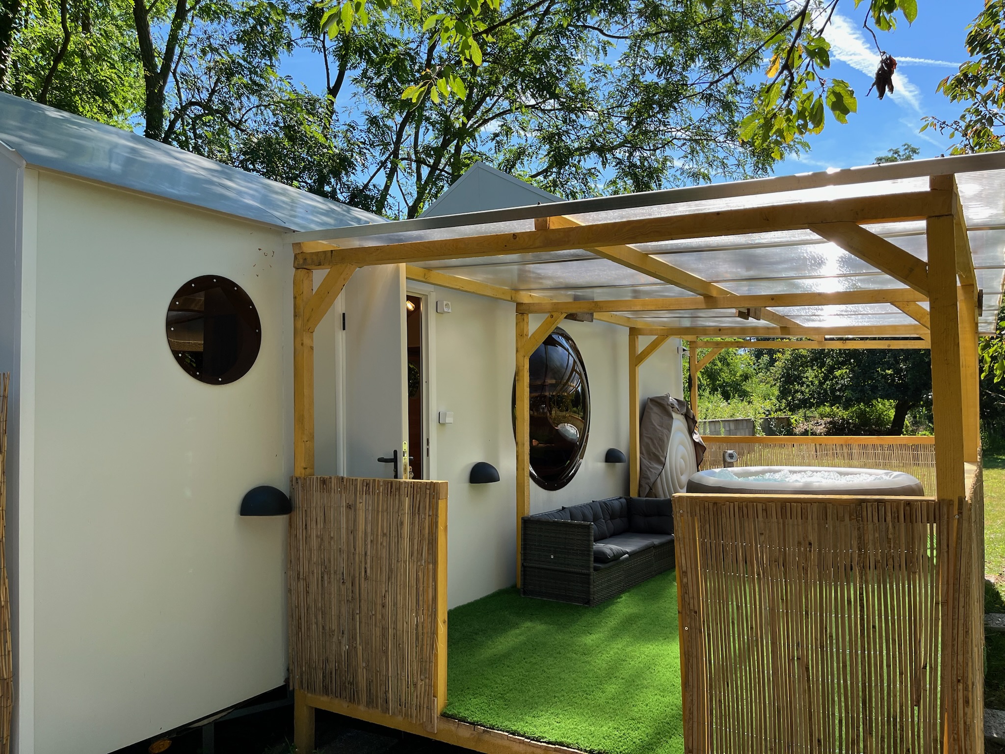 La Family sCarabane & Spa : une escapade unique en Bourgogne à Sassenay — espace de vie