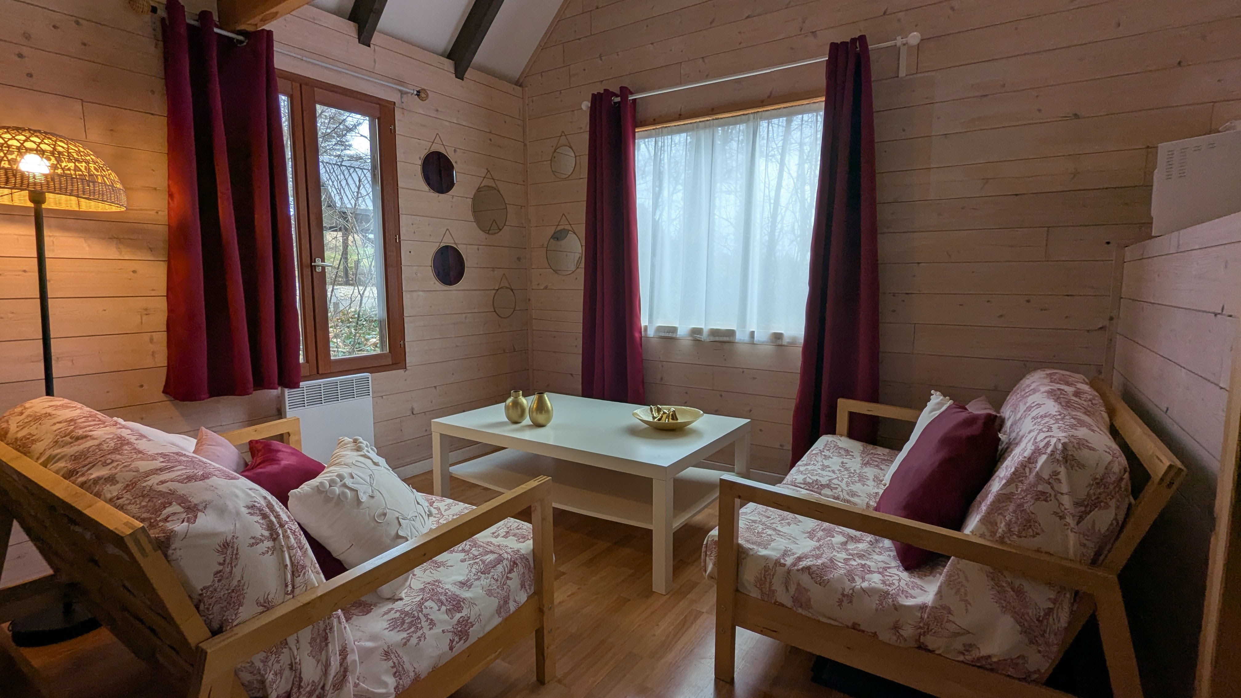 Chalet Grand Chêne : une évasion romantique avec spa privatif à Biron — vue intérieure