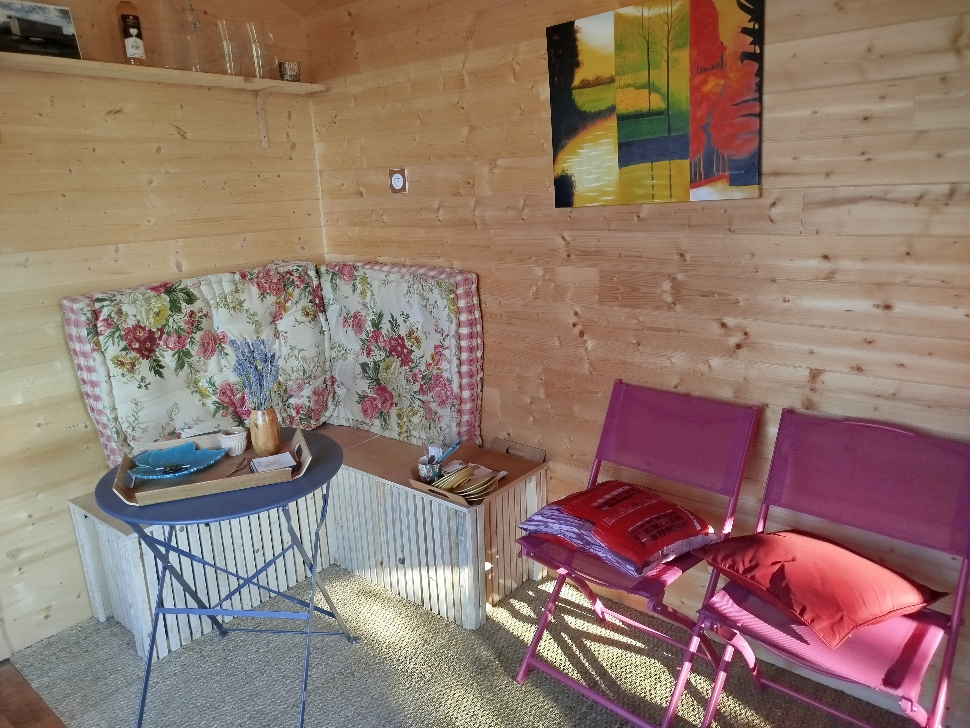 RIALYS - Roulotte avec spa en Drôme Provençale à Montélimar — cuisine